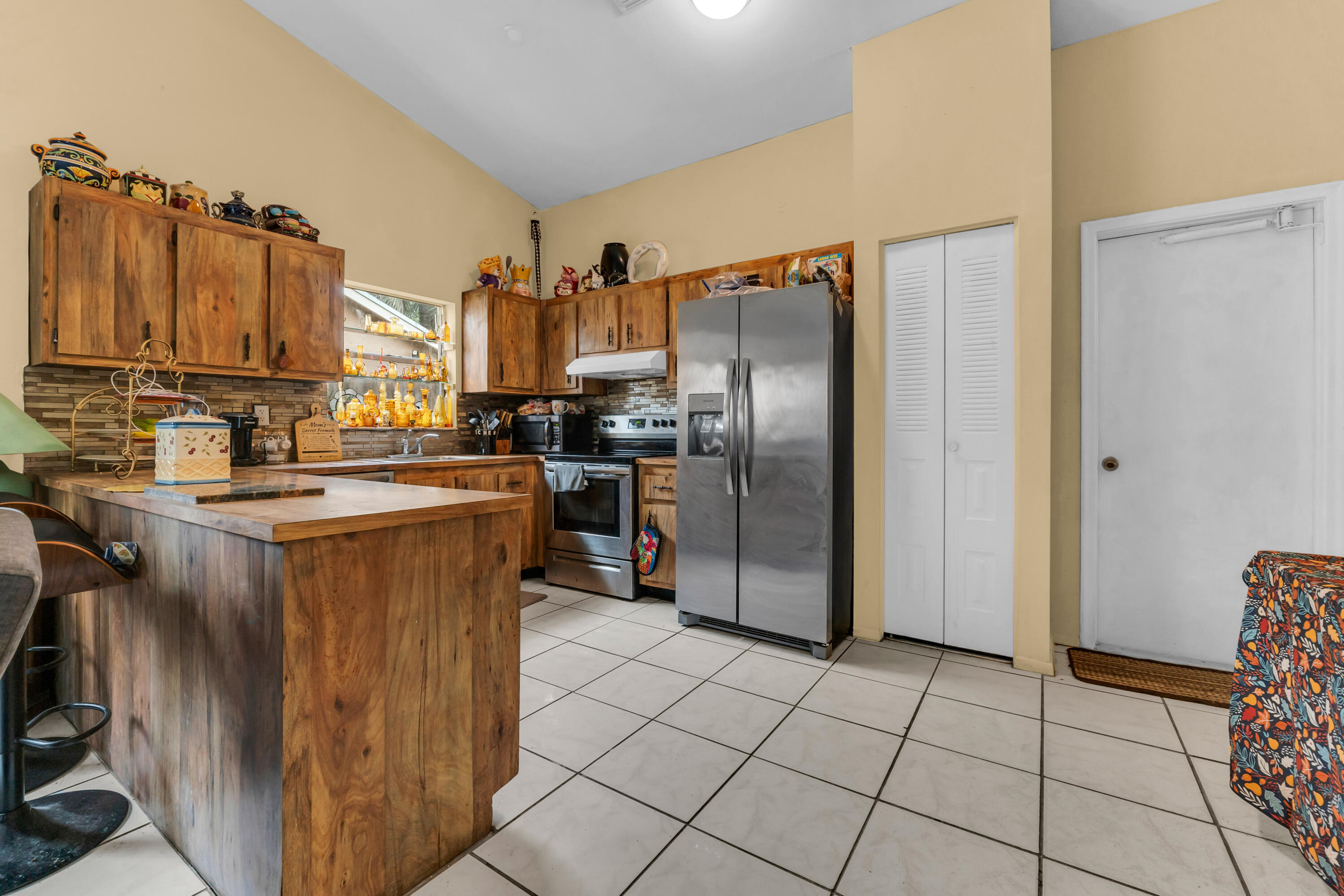 4941 NW 83rd, Lauderhill FL 33351