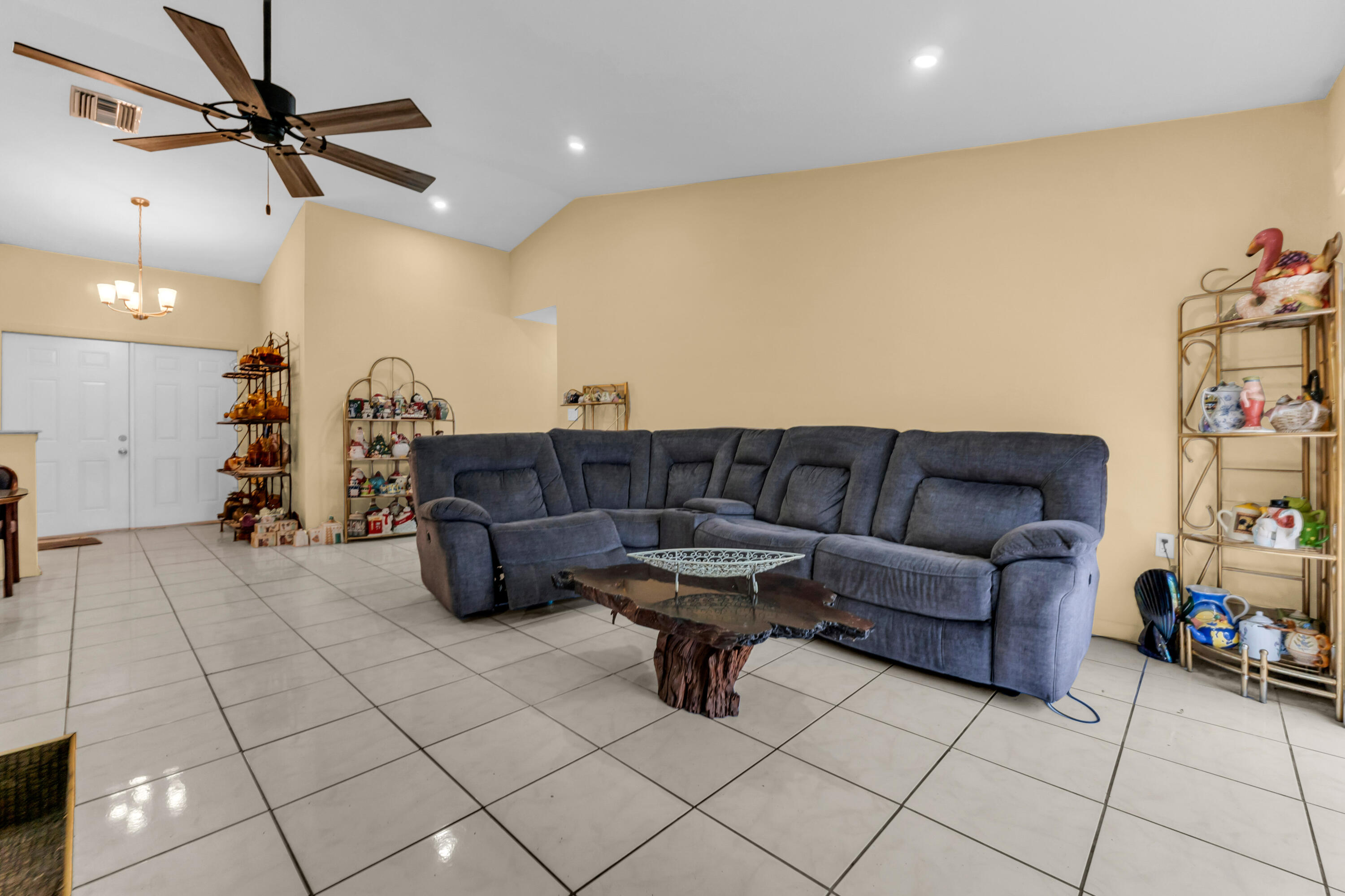 4941 NW 83rd, Lauderhill FL 33351