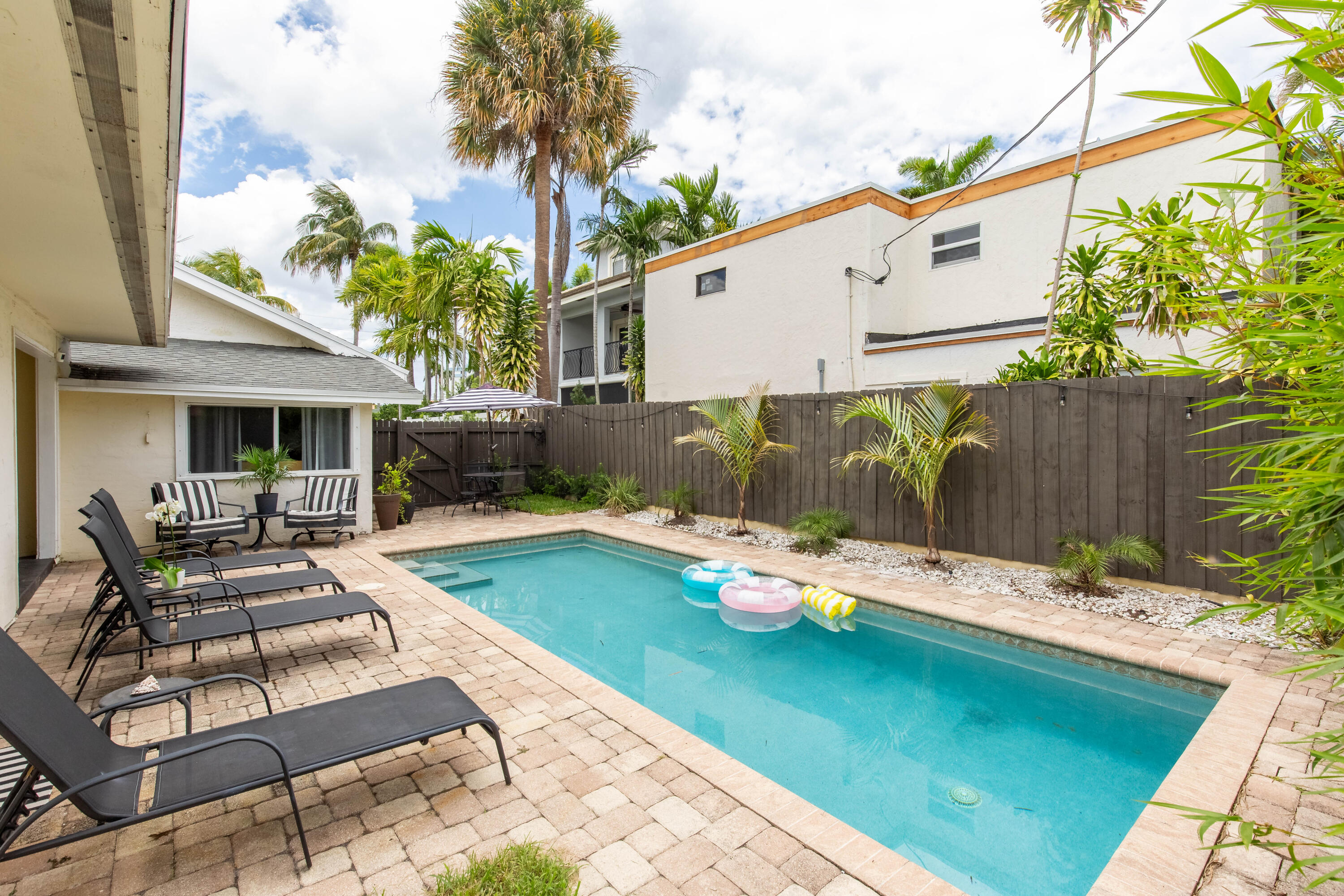 210 Malverne, West Palm Beach FL 33405