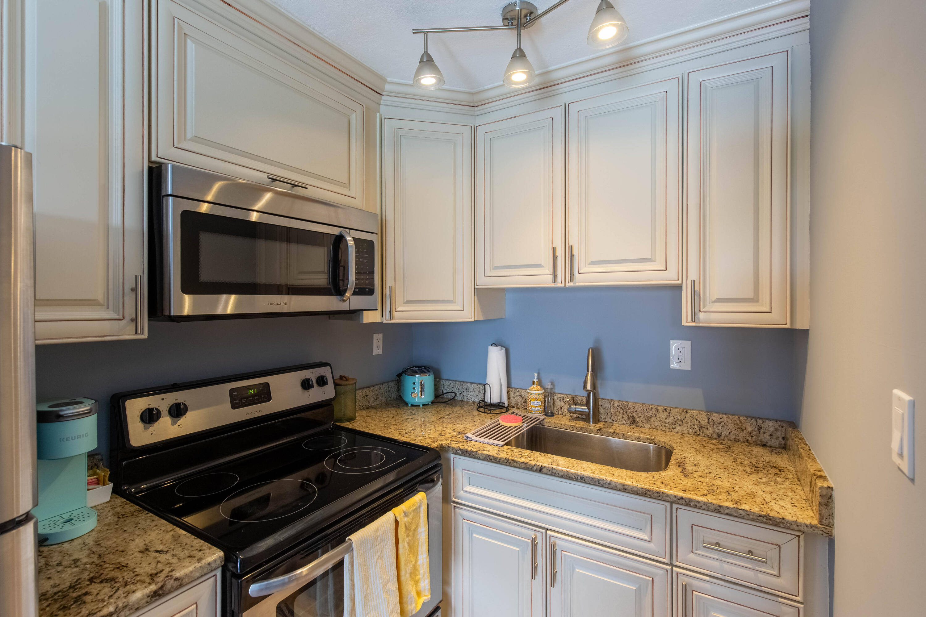 210 Malverne, West Palm Beach FL 33405
