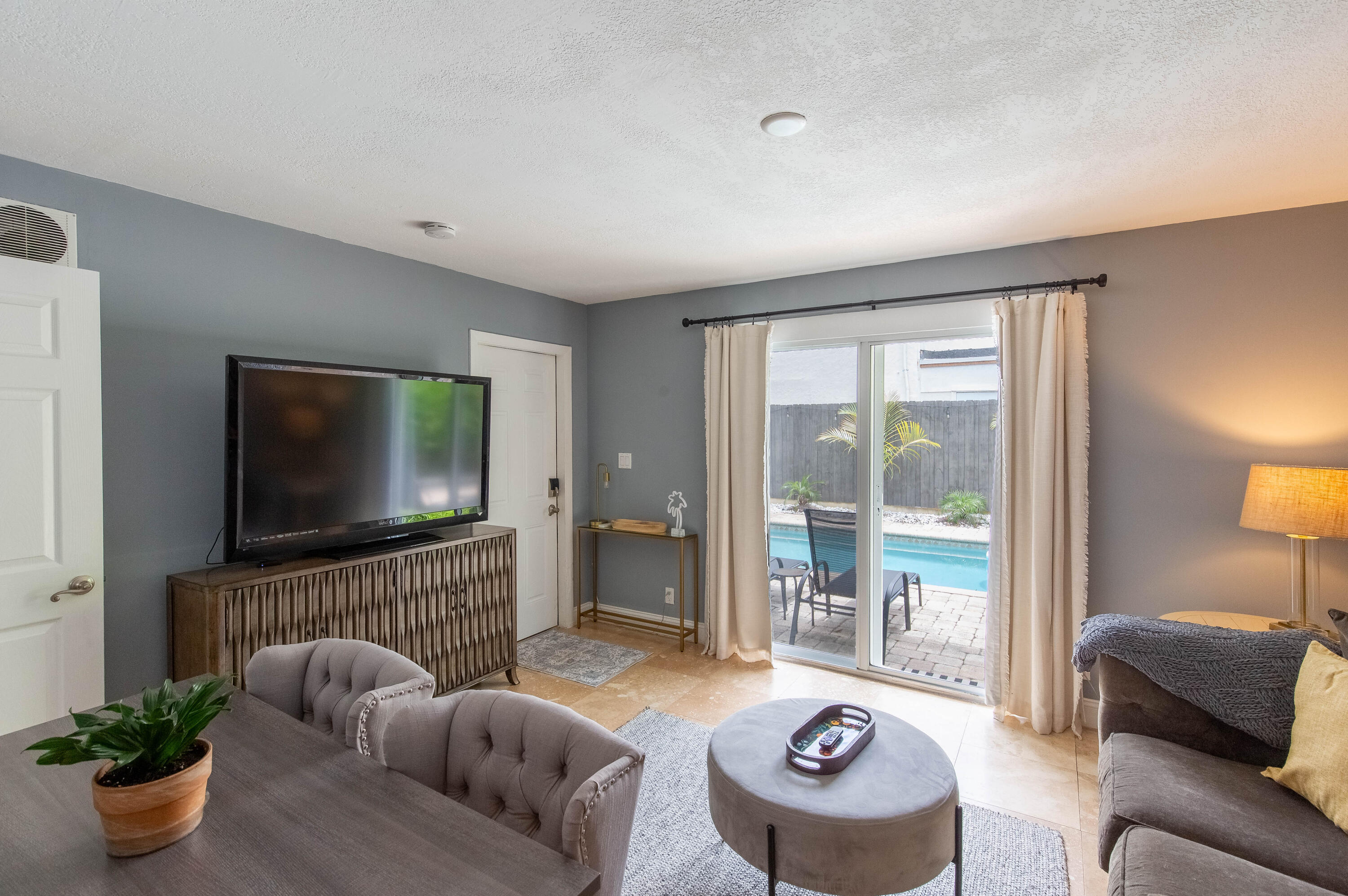 210 Malverne, West Palm Beach FL 33405