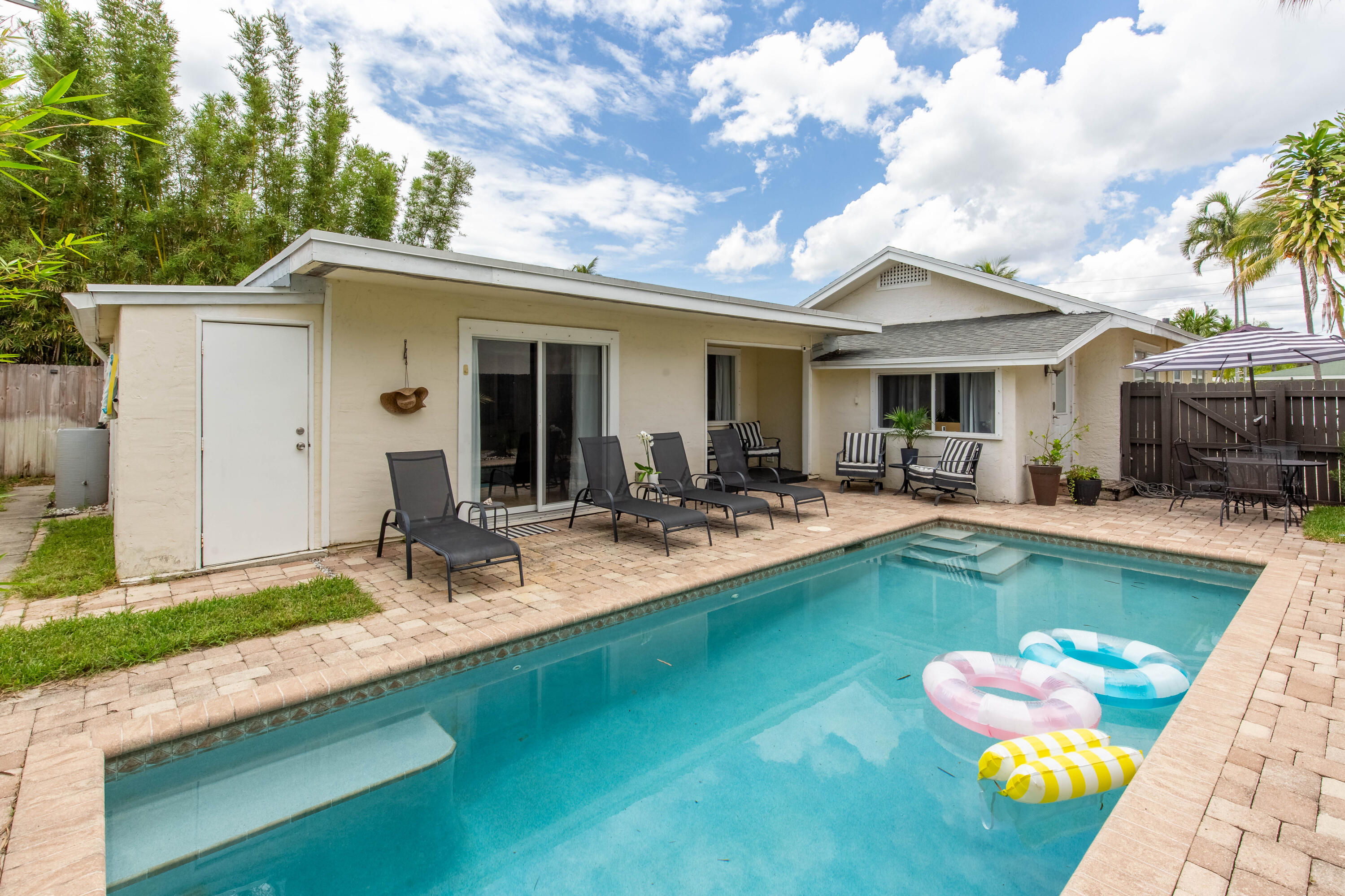 210 Malverne, West Palm Beach FL 33405