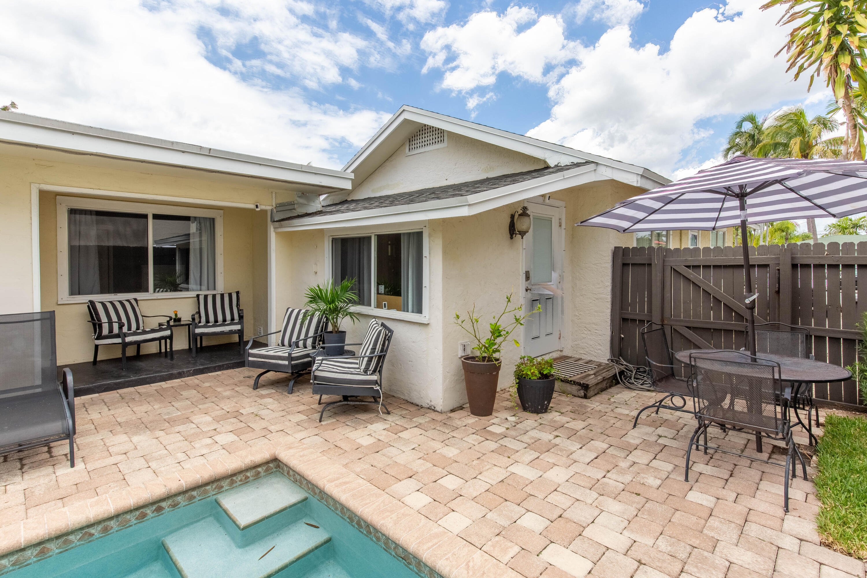 210 Malverne, West Palm Beach FL 33405