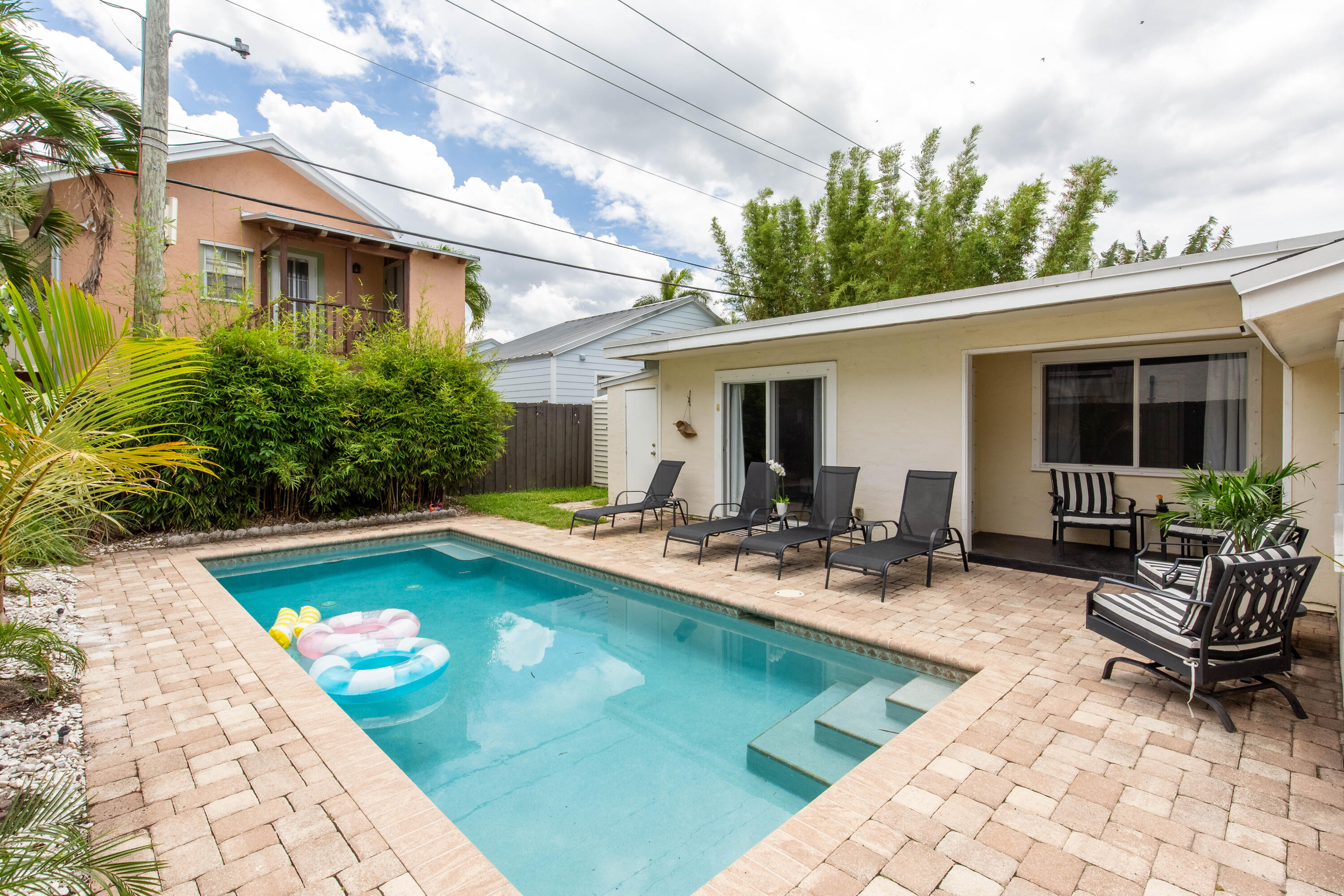 210 Malverne, West Palm Beach FL 33405