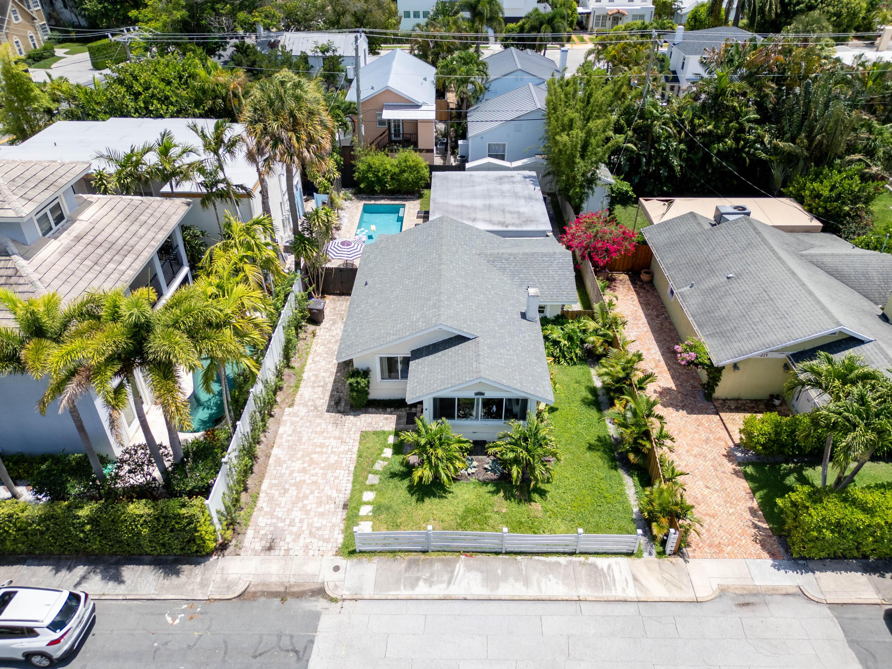 210 Malverne, West Palm Beach FL 33405