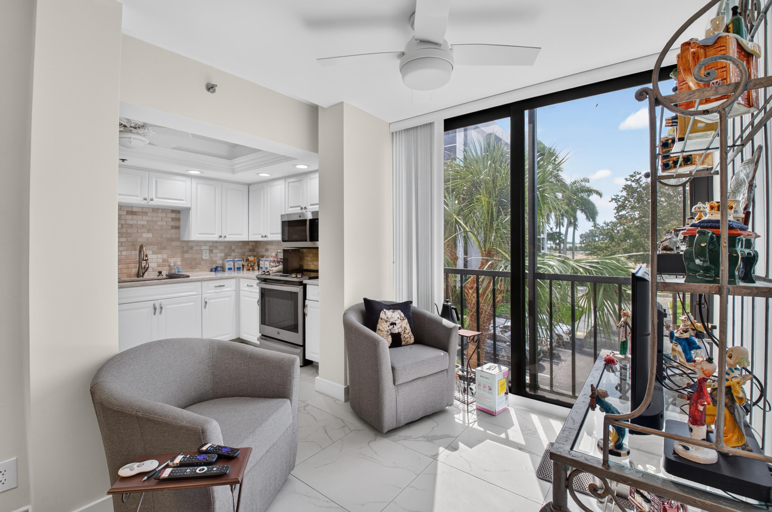 7786 Lakeside #634, Boca Raton FL 33434