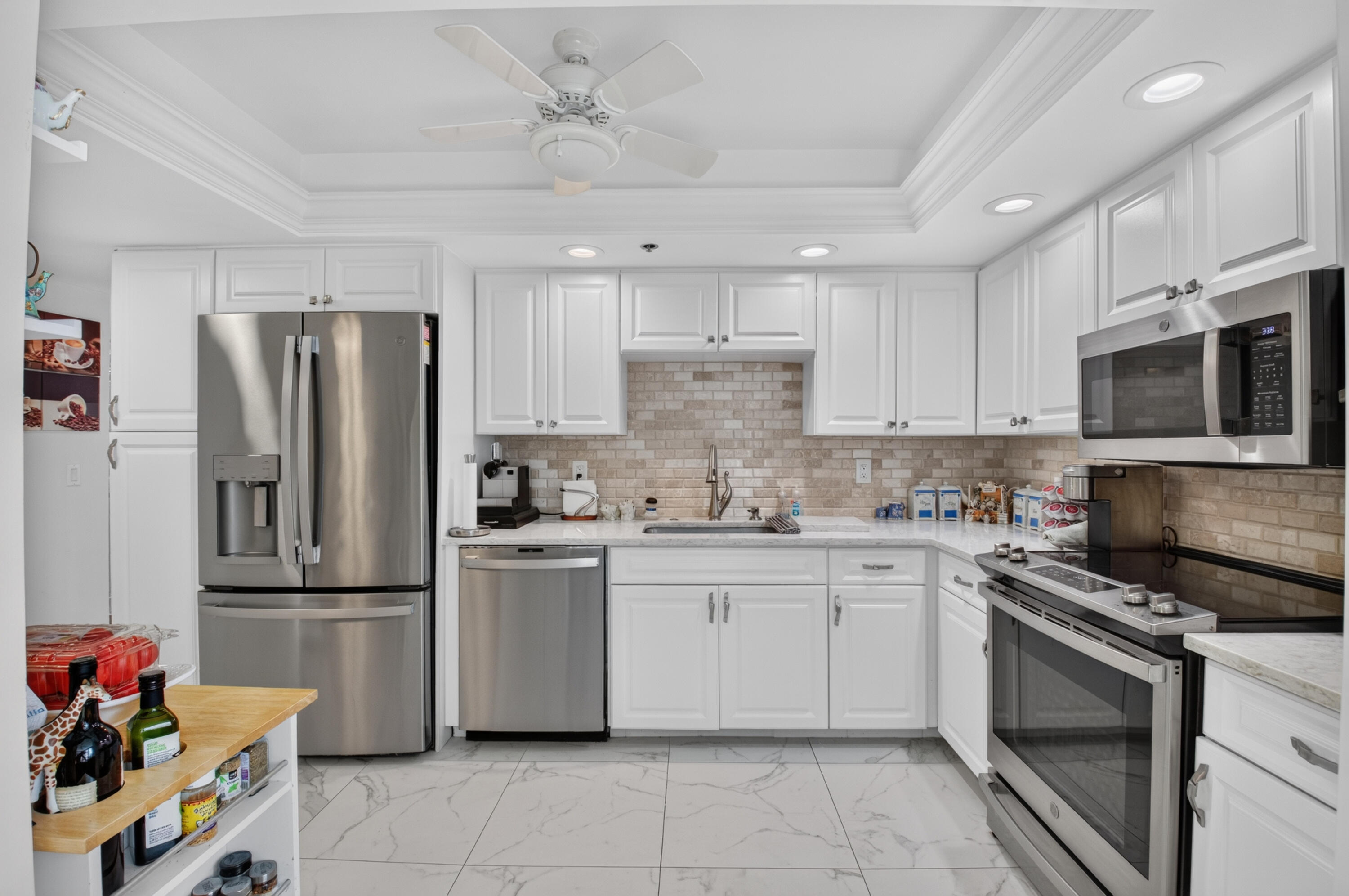7786 Lakeside #634, Boca Raton FL 33434
