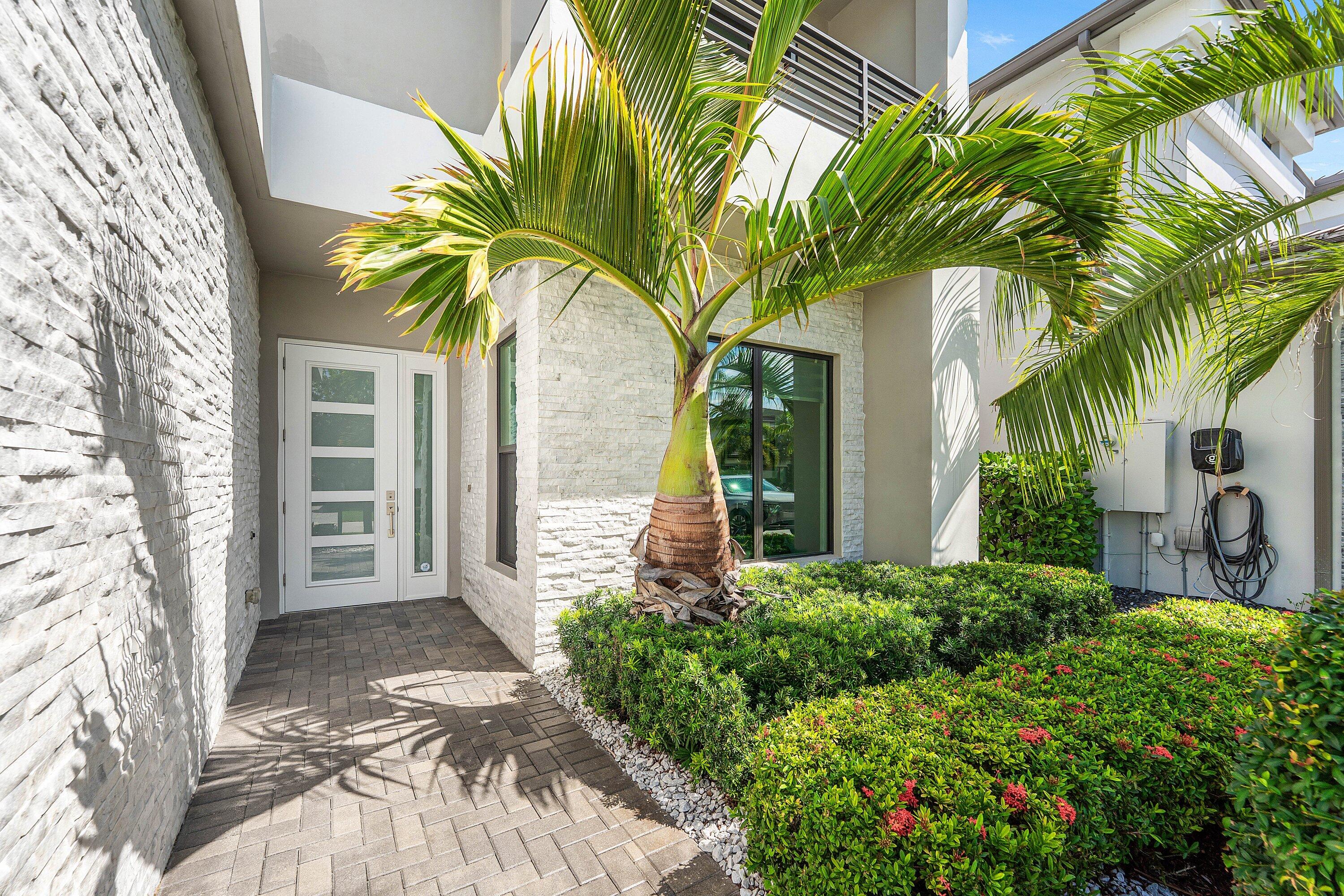 17516 Rainstream, Boca Raton FL 33496