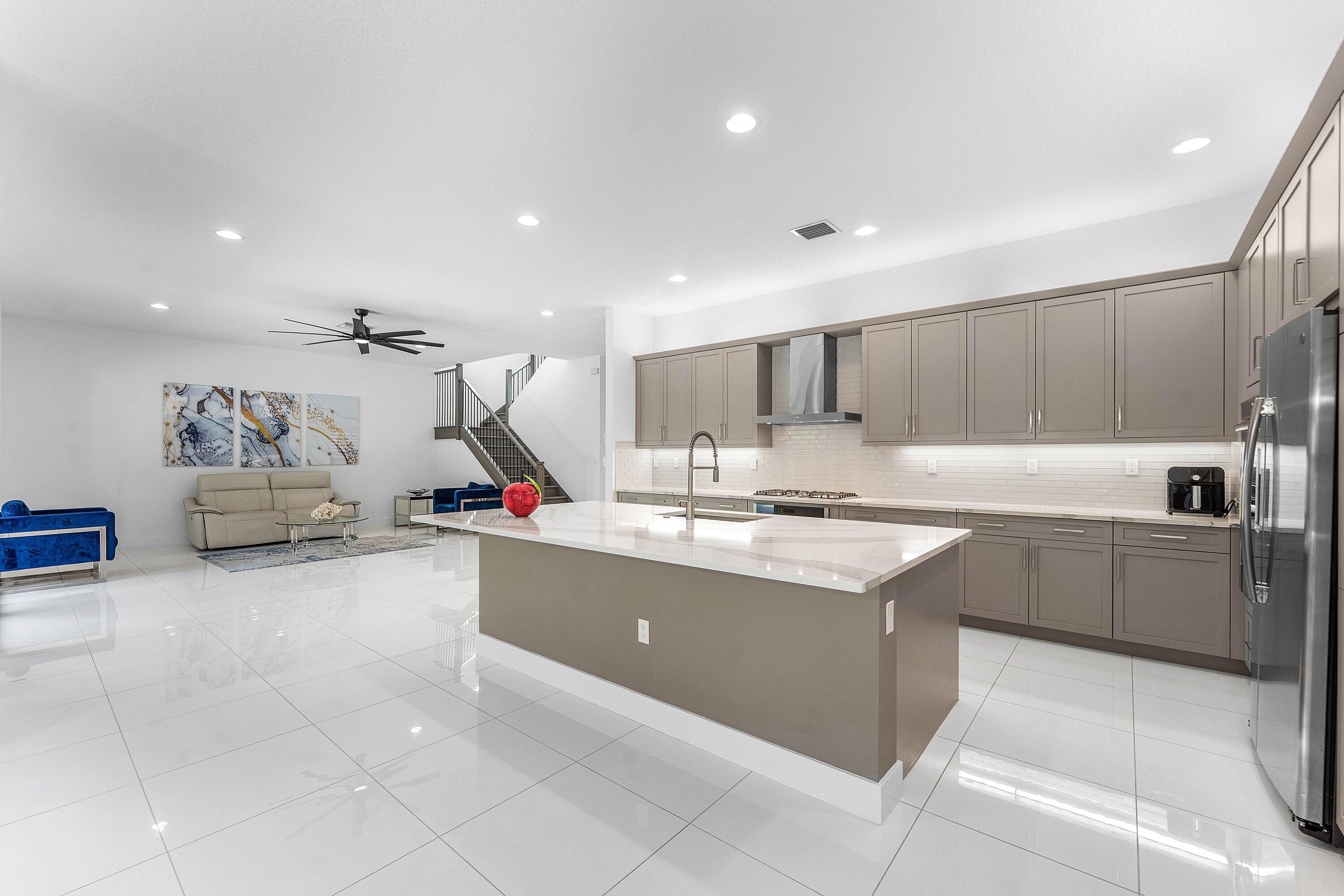17516 Rainstream, Boca Raton FL 33496