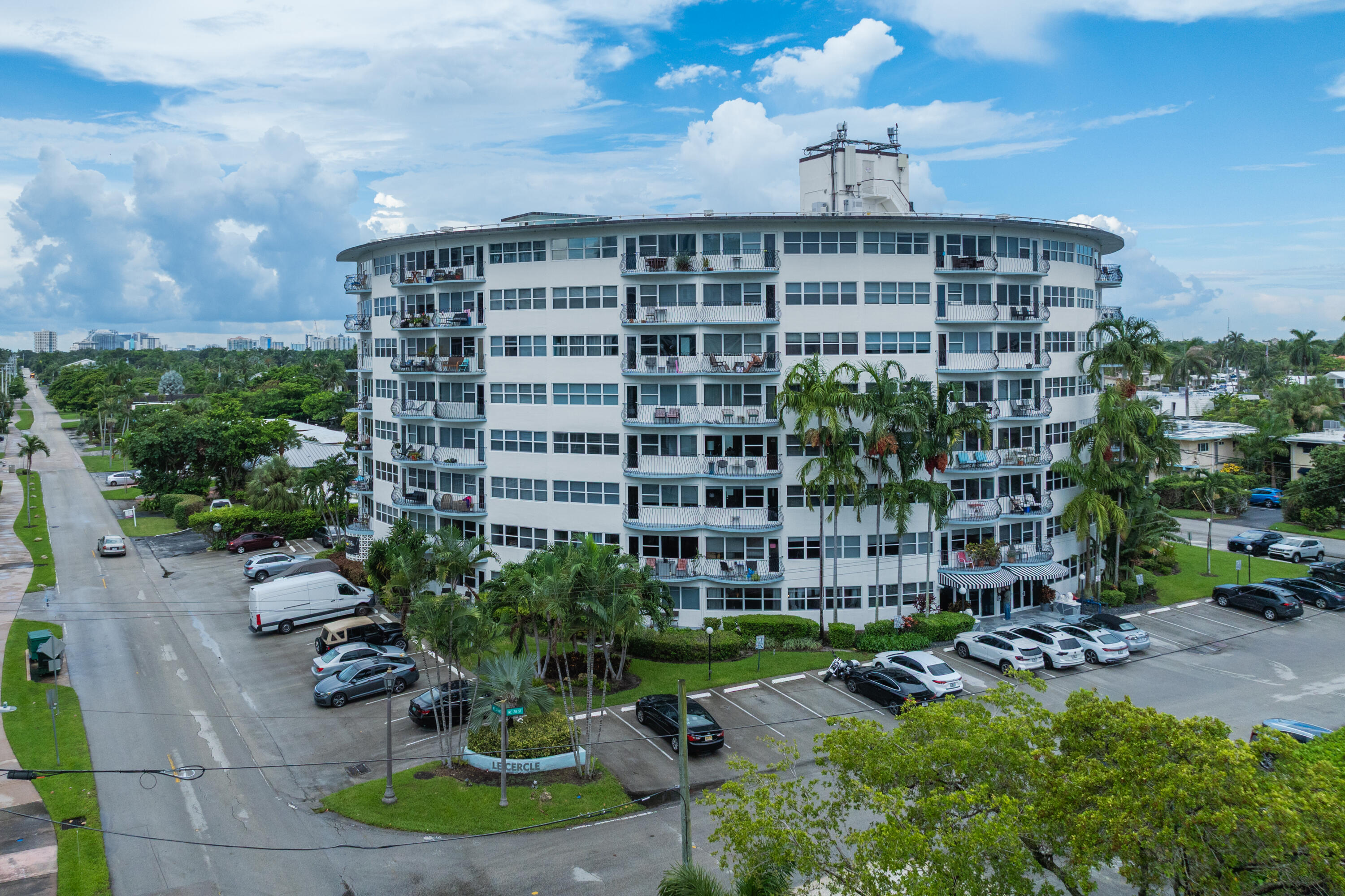 3250 NE 28TH #102, Fort Lauderdale FL 33308