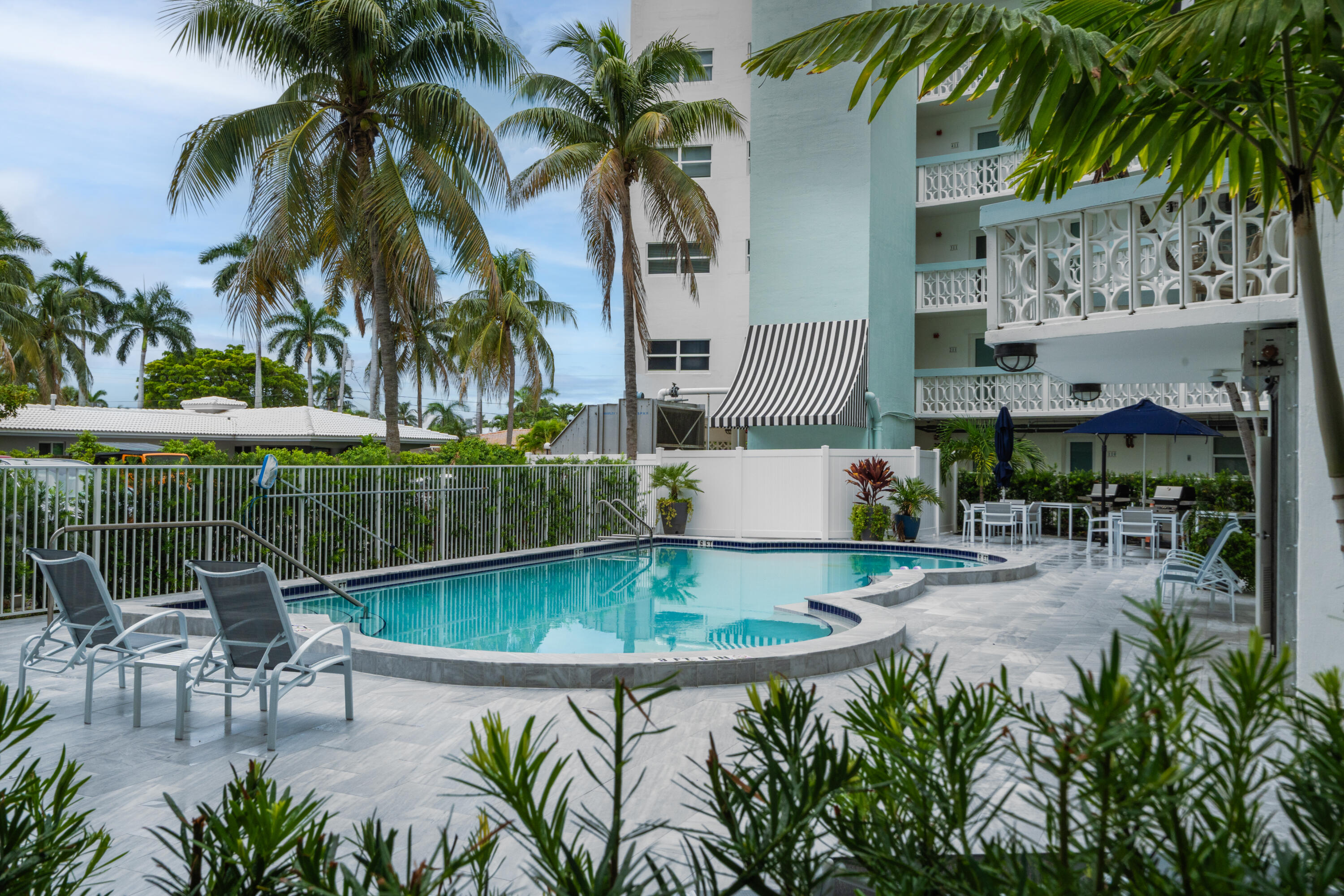 3250 NE 28TH #102, Fort Lauderdale FL 33308
