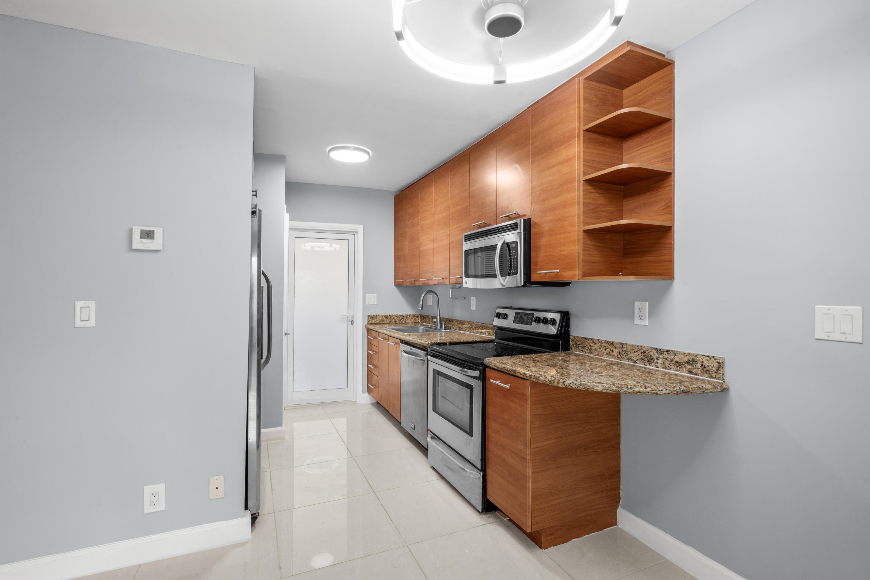 3250 NE 28TH #102, Fort Lauderdale FL 33308