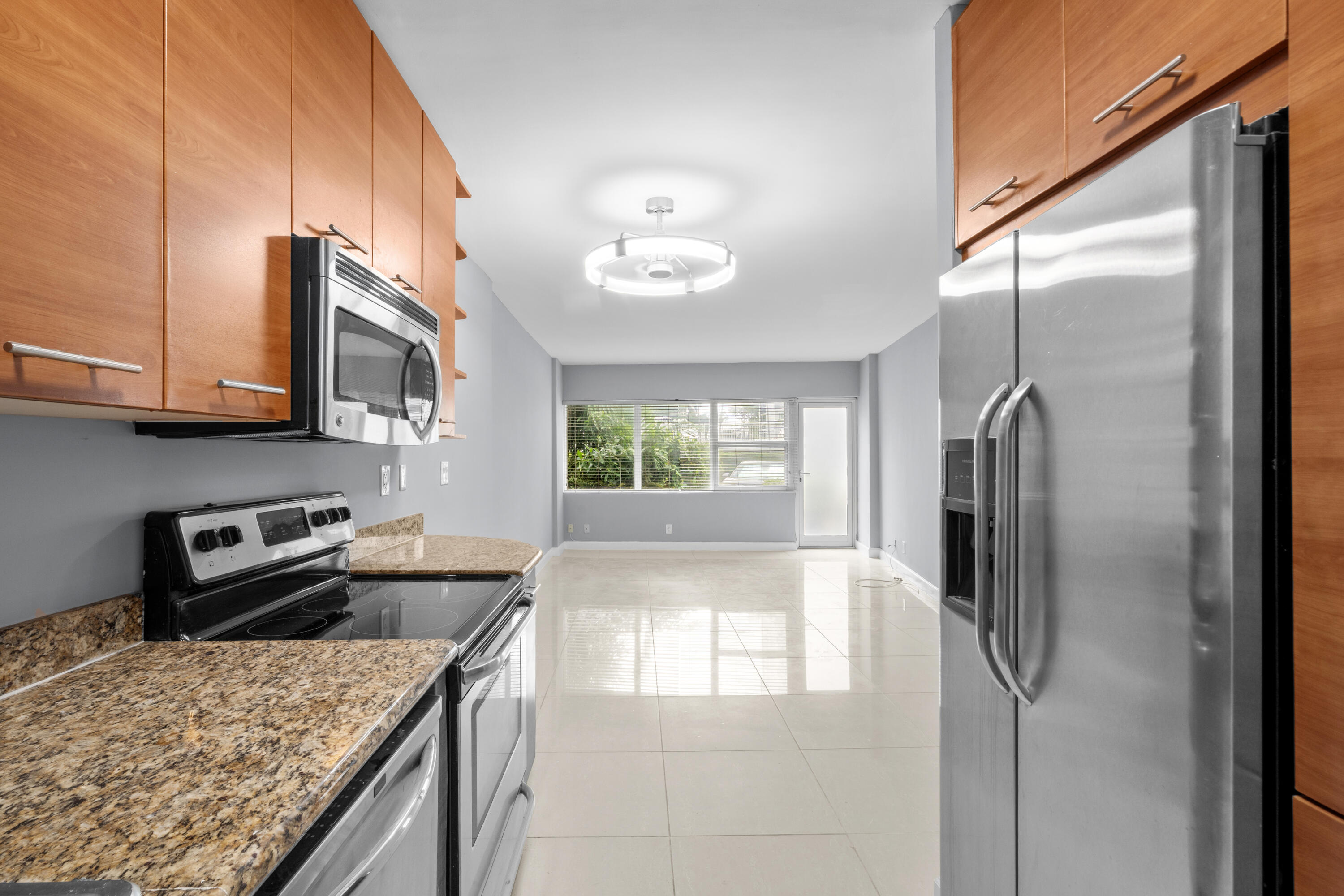 3250 NE 28TH #102, Fort Lauderdale FL 33308