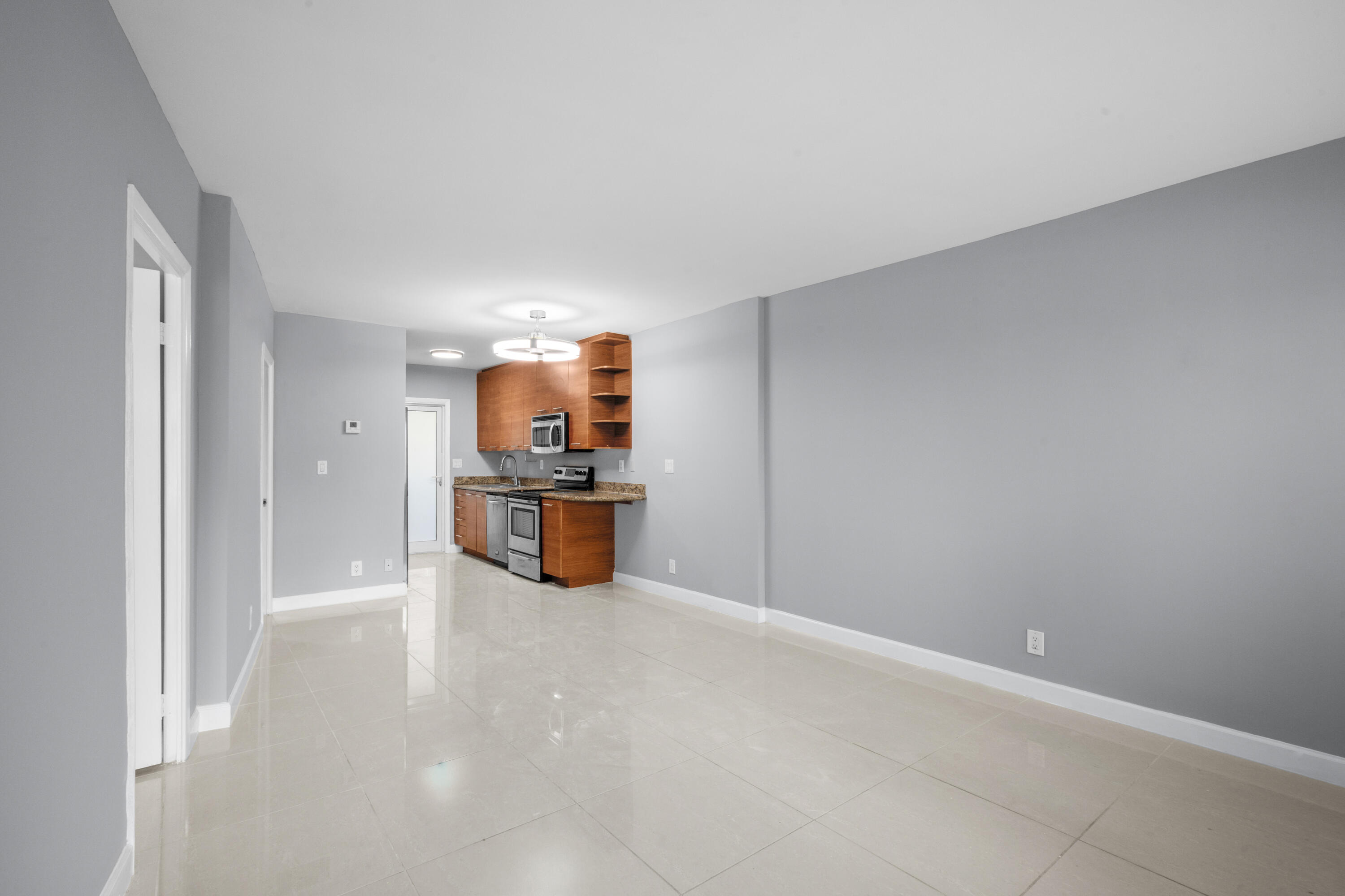 3250 NE 28TH #102, Fort Lauderdale FL 33308