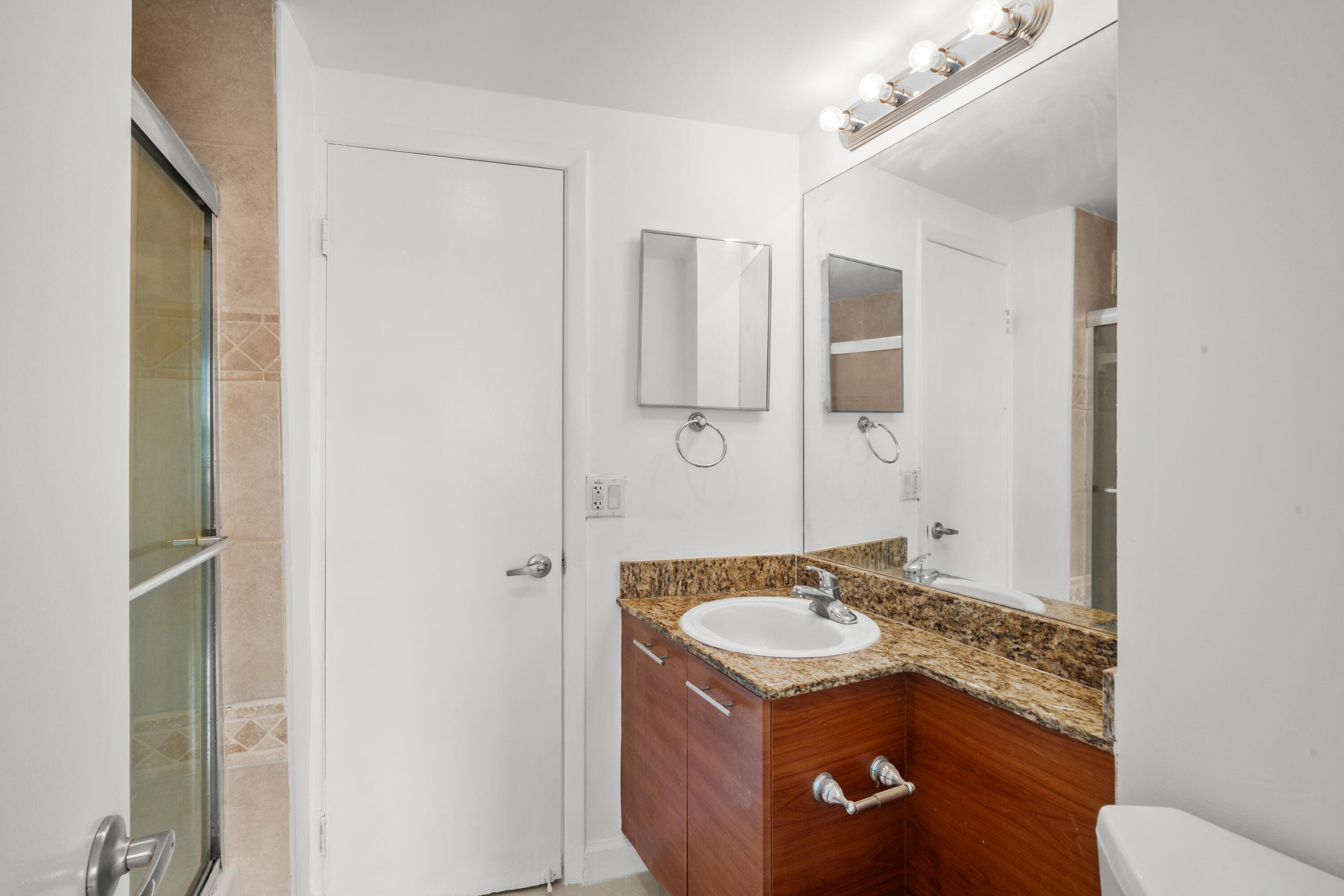 3250 NE 28TH #102, Fort Lauderdale FL 33308