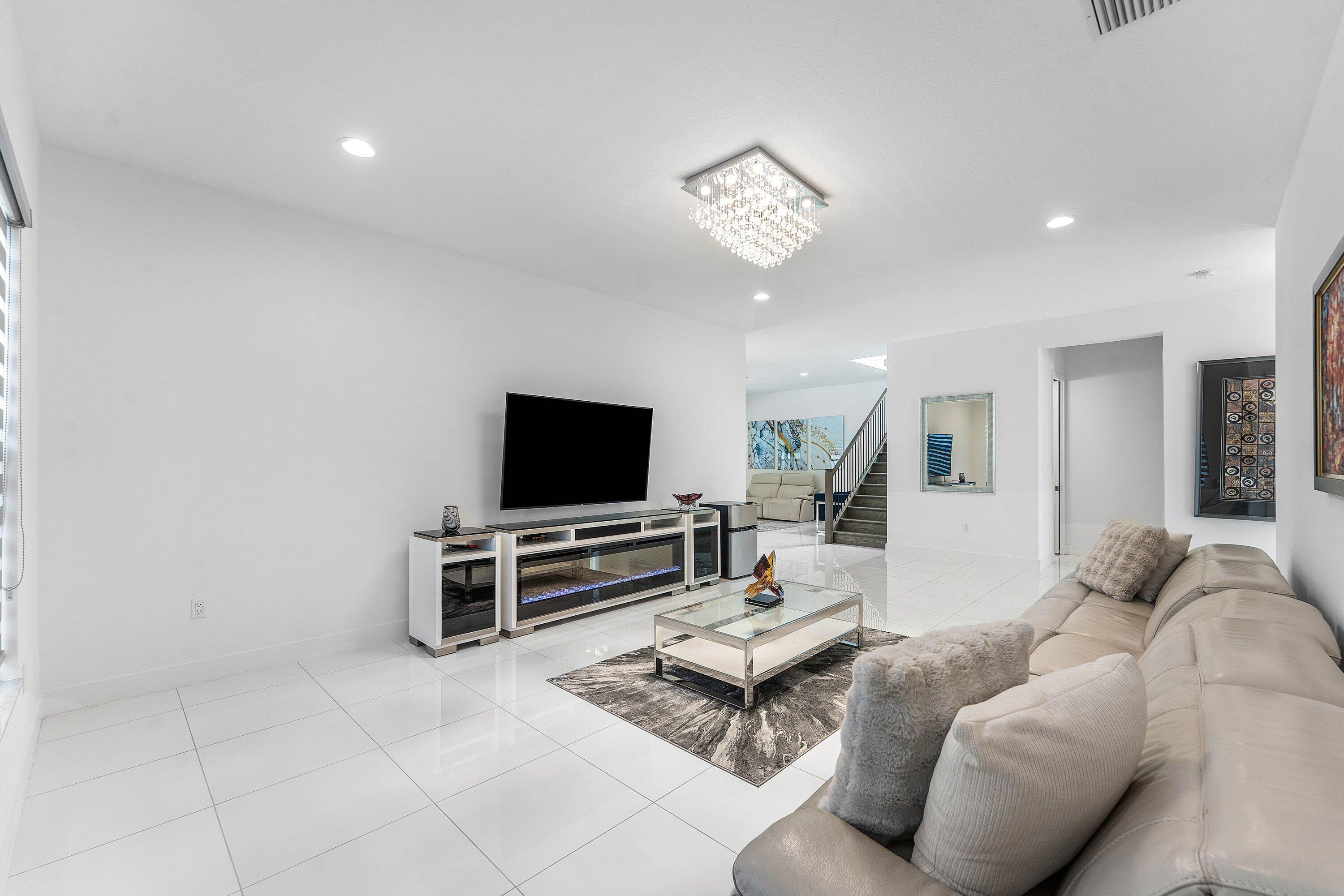 17516 Rainstream, Boca Raton FL 33496