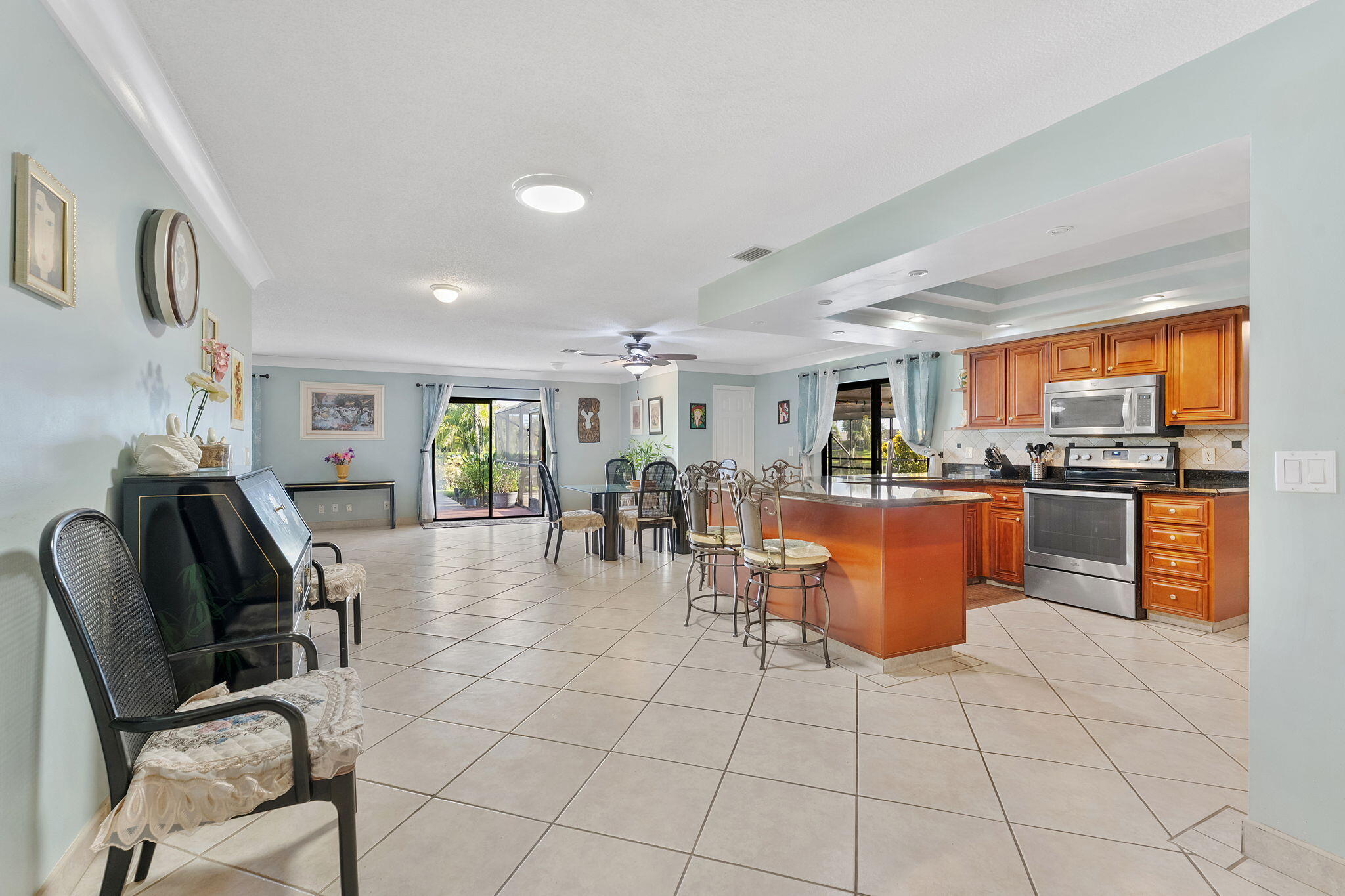 154 SANTA MONICA, Royal Palm Beach FL 33411