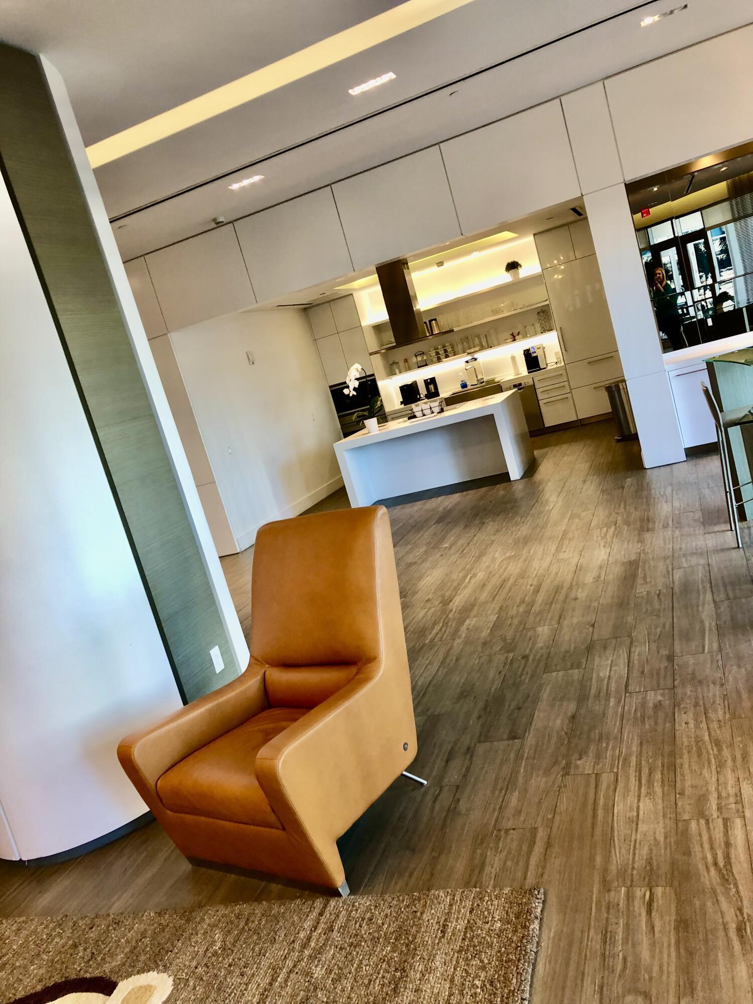 17111 BISCAYNE #1903, North Miami Beach FL 33160