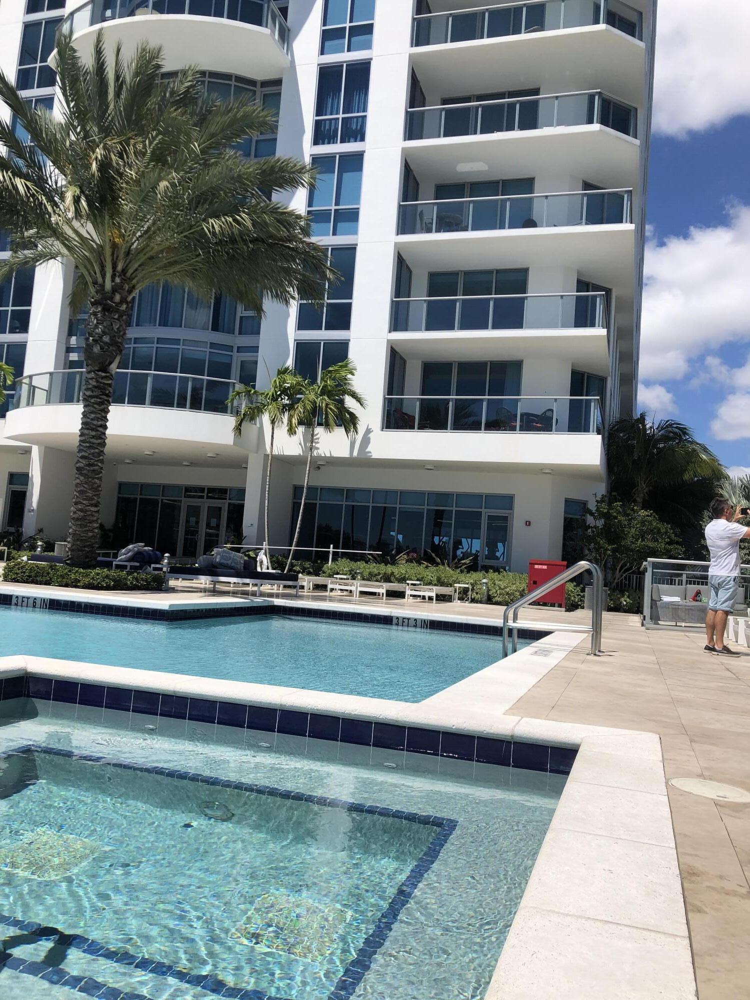 17111 BISCAYNE #1903, North Miami Beach FL 33160