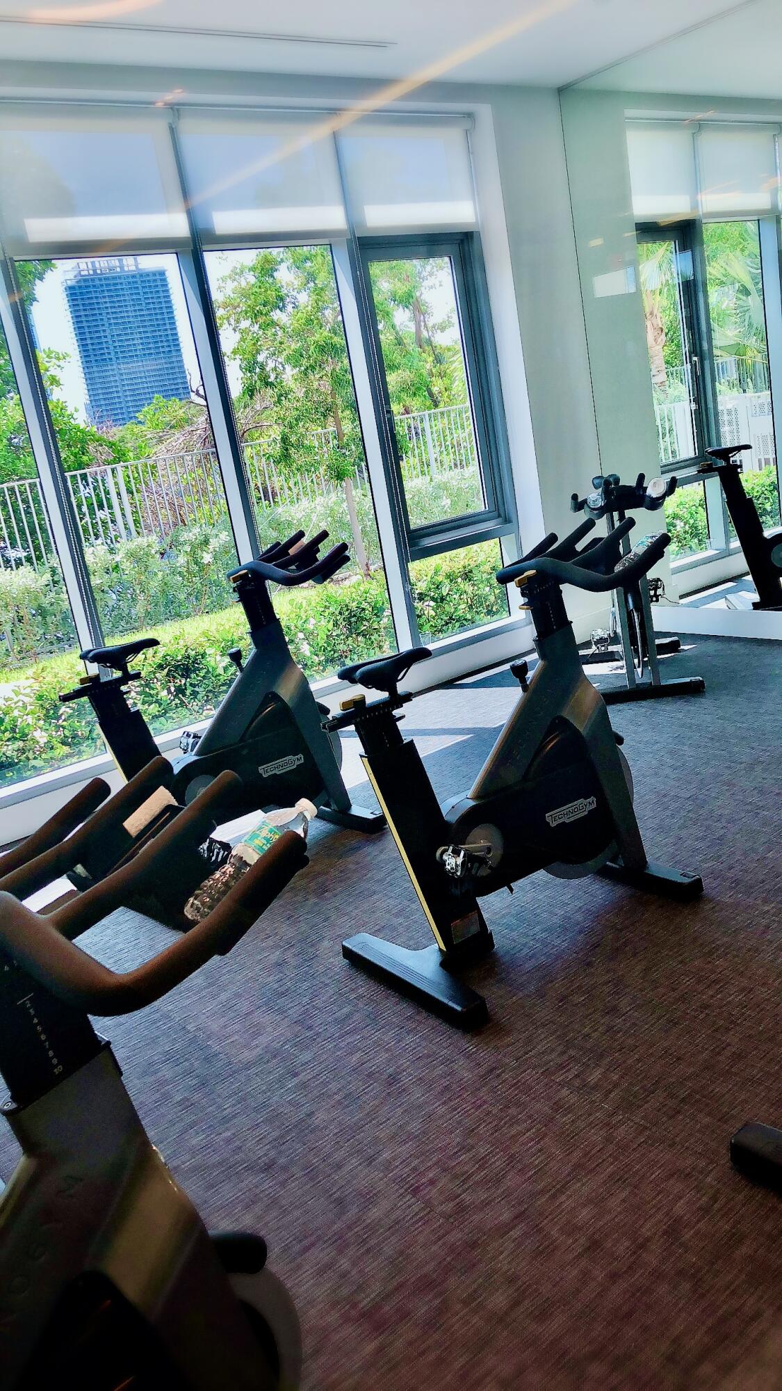 17111 BISCAYNE #1903, North Miami Beach FL 33160