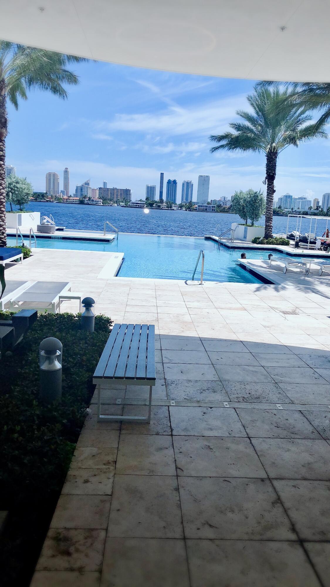 17111 BISCAYNE #1903, North Miami Beach FL 33160