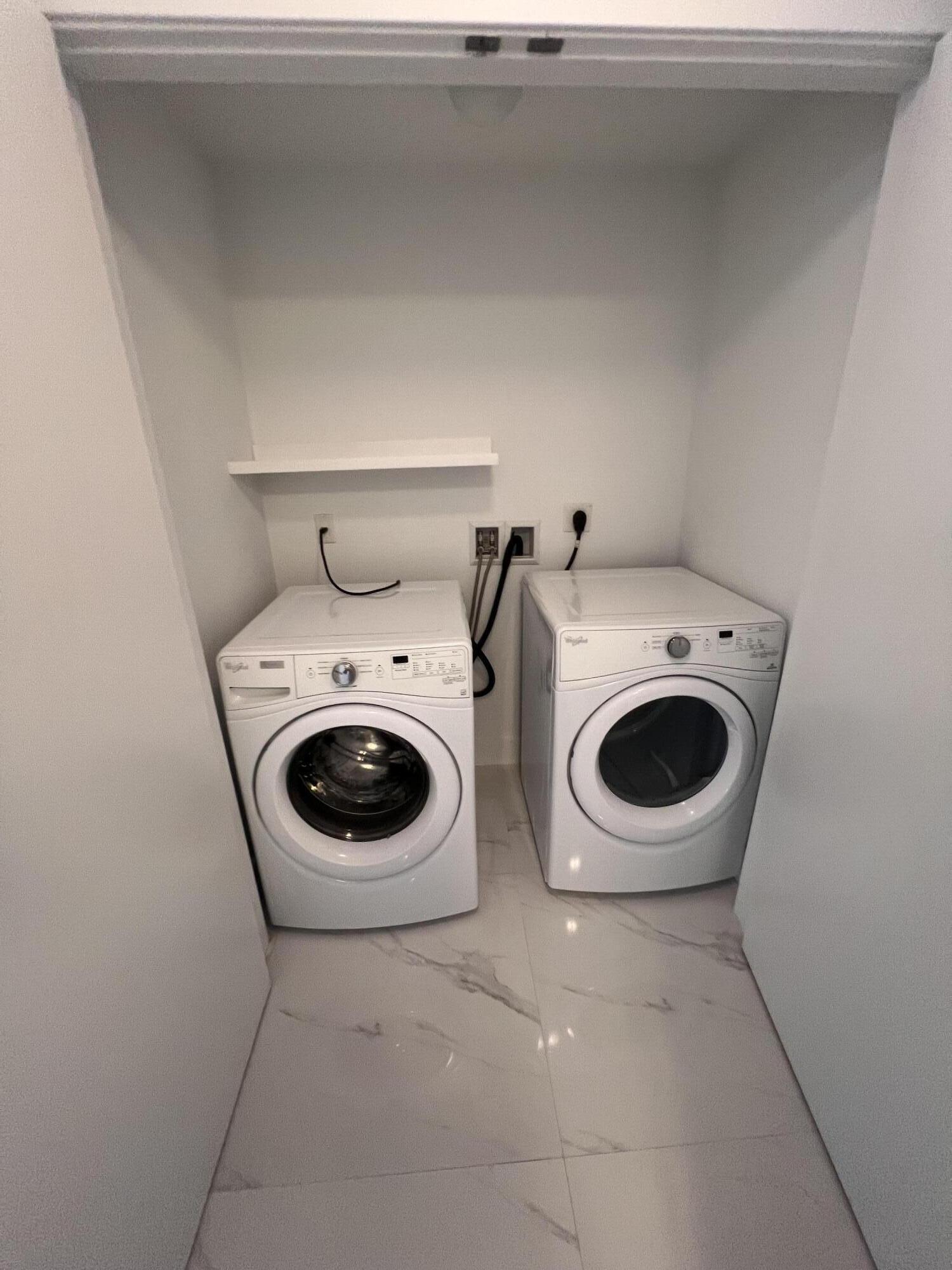 17111 BISCAYNE #1903, North Miami Beach FL 33160