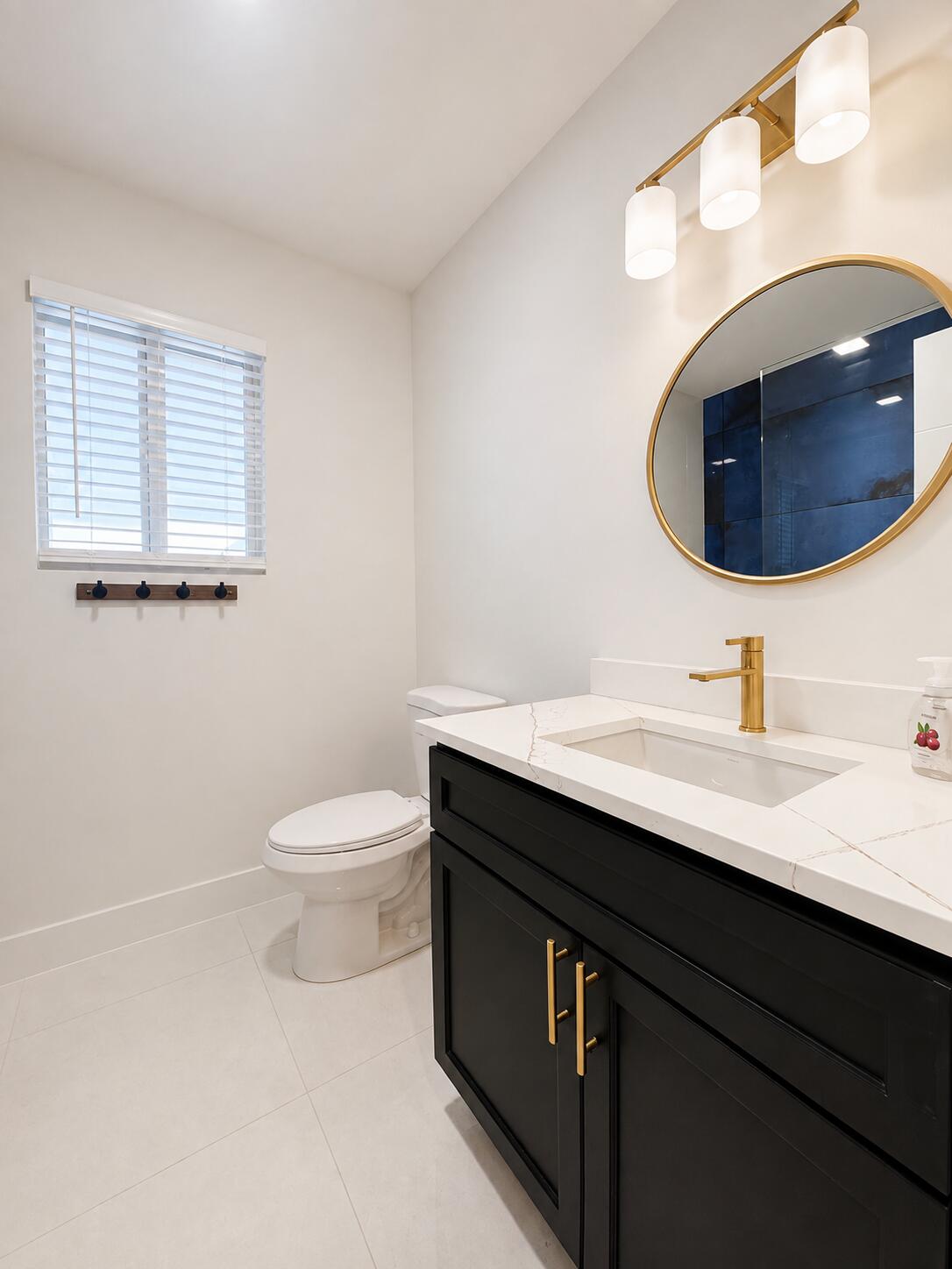 345 PINEHURST, Palm Springs FL 33461