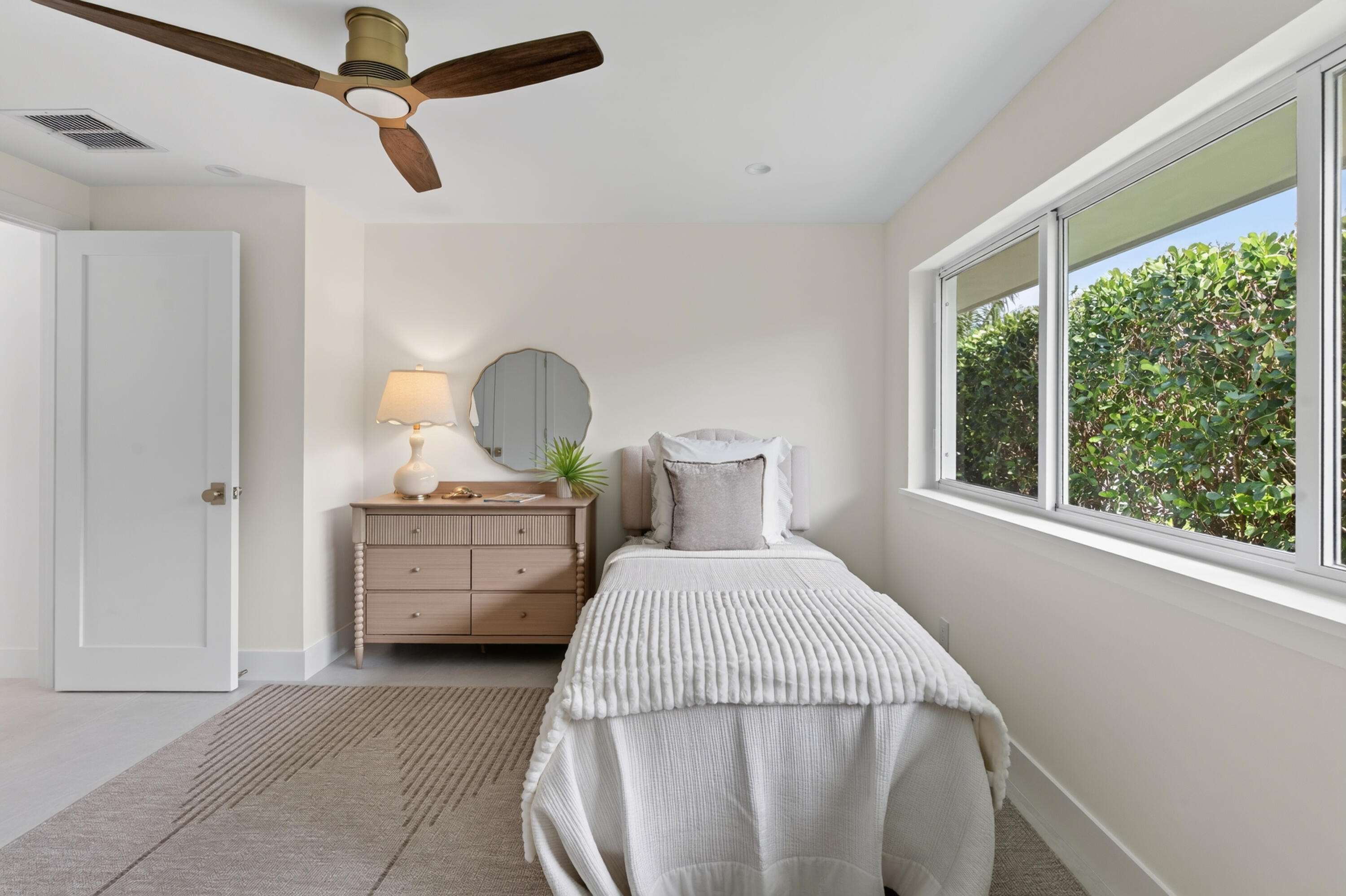 229 GOLFVIEW, Tequesta FL 33469
