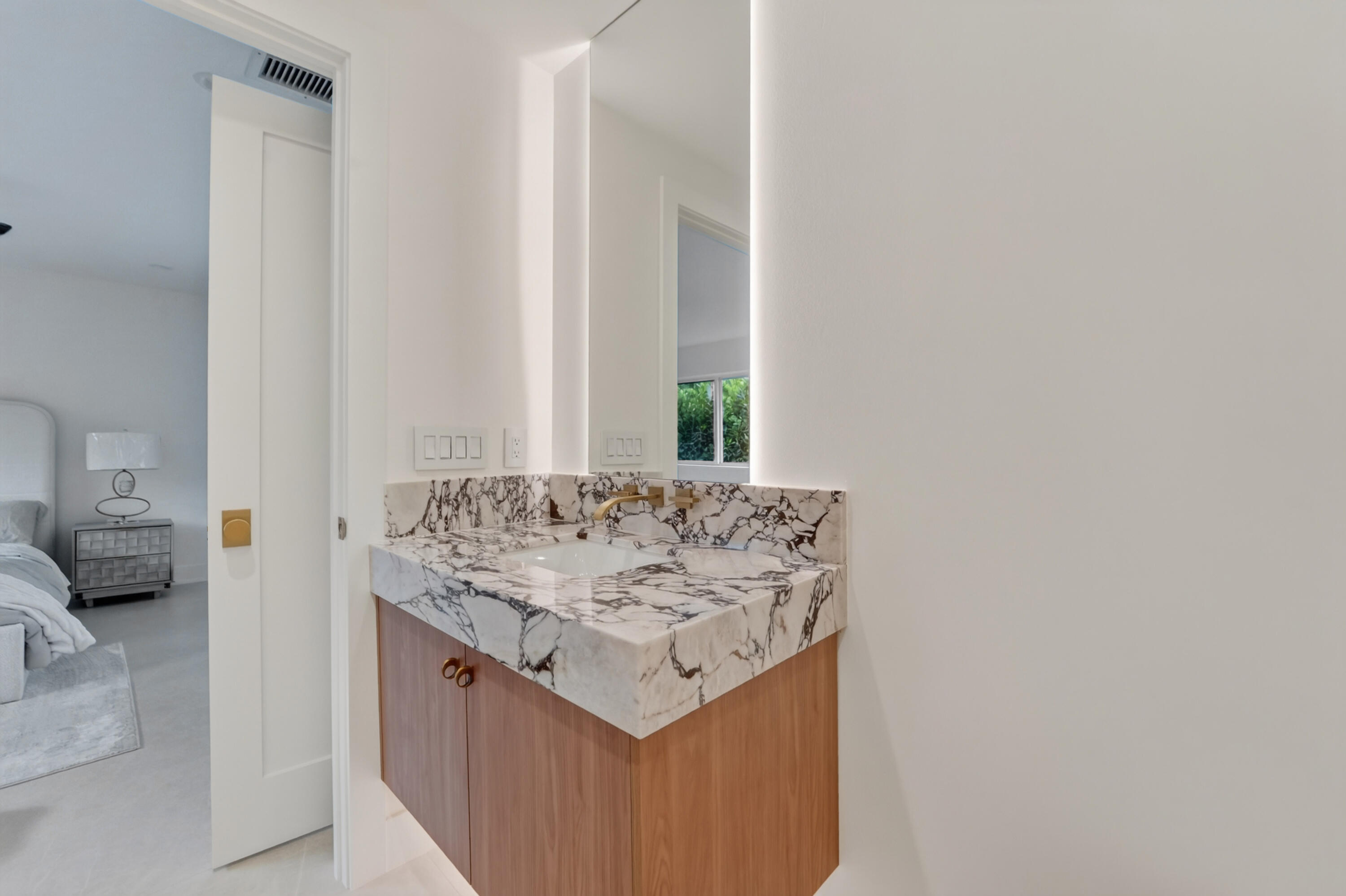 229 GOLFVIEW, Tequesta FL 33469