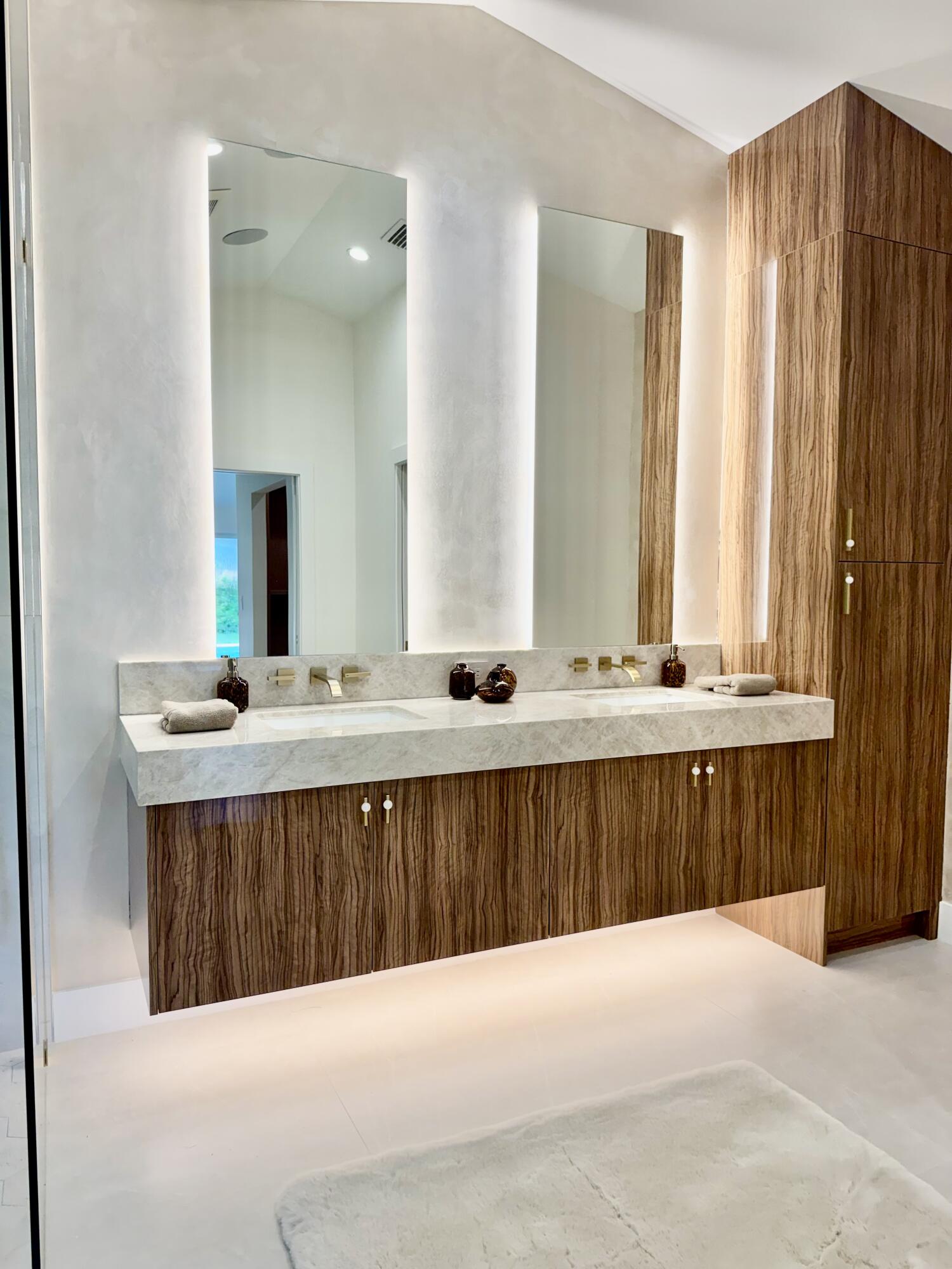 229 GOLFVIEW, Tequesta FL 33469