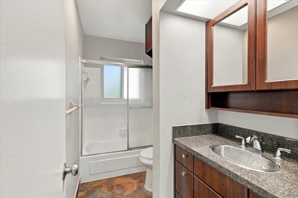 2110 NE 39TH #8B, Fort Lauderdale FL 33308