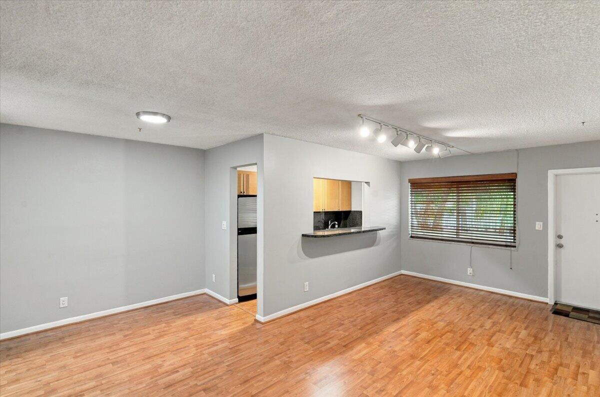 2110 NE 39TH #8B, Fort Lauderdale FL 33308