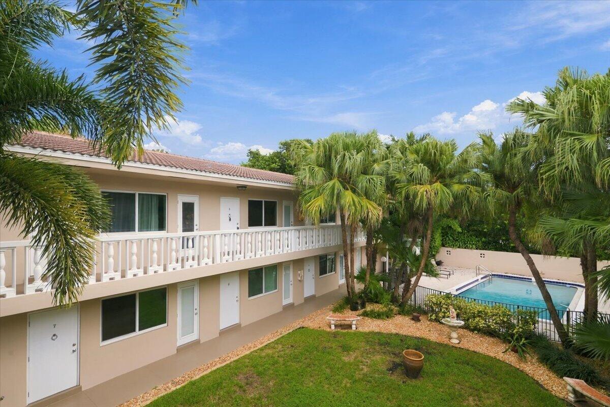 2110 NE 39TH #8B, Fort Lauderdale FL 33308
