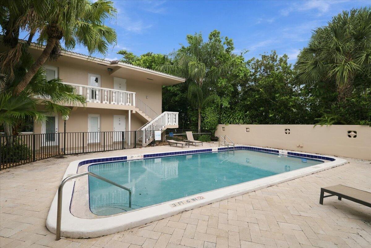 2110 NE 39TH #8B, Fort Lauderdale FL 33308