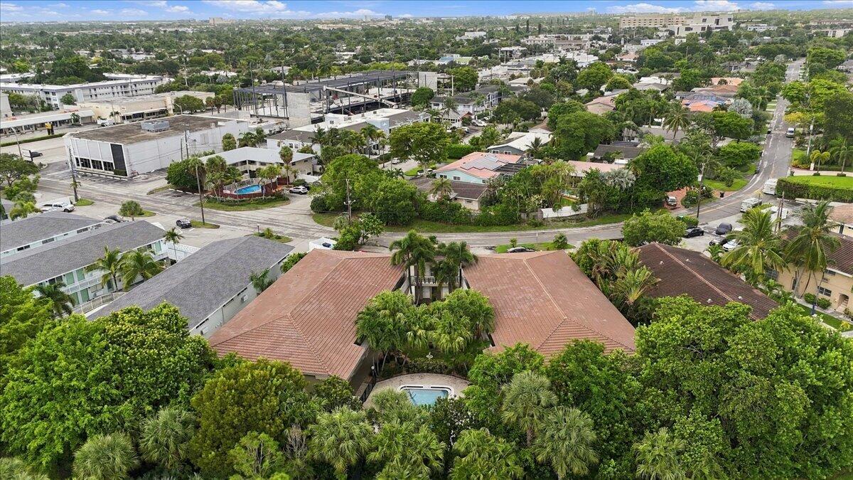 2110 NE 39TH #8B, Fort Lauderdale FL 33308
