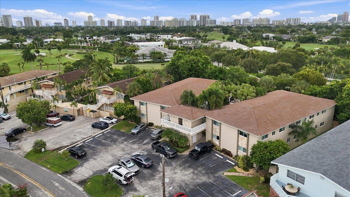 2110 NE 39TH #8B, Fort Lauderdale FL 33308