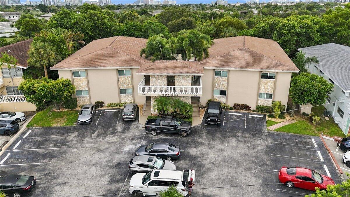 2110 NE 39TH #8B, Fort Lauderdale FL 33308