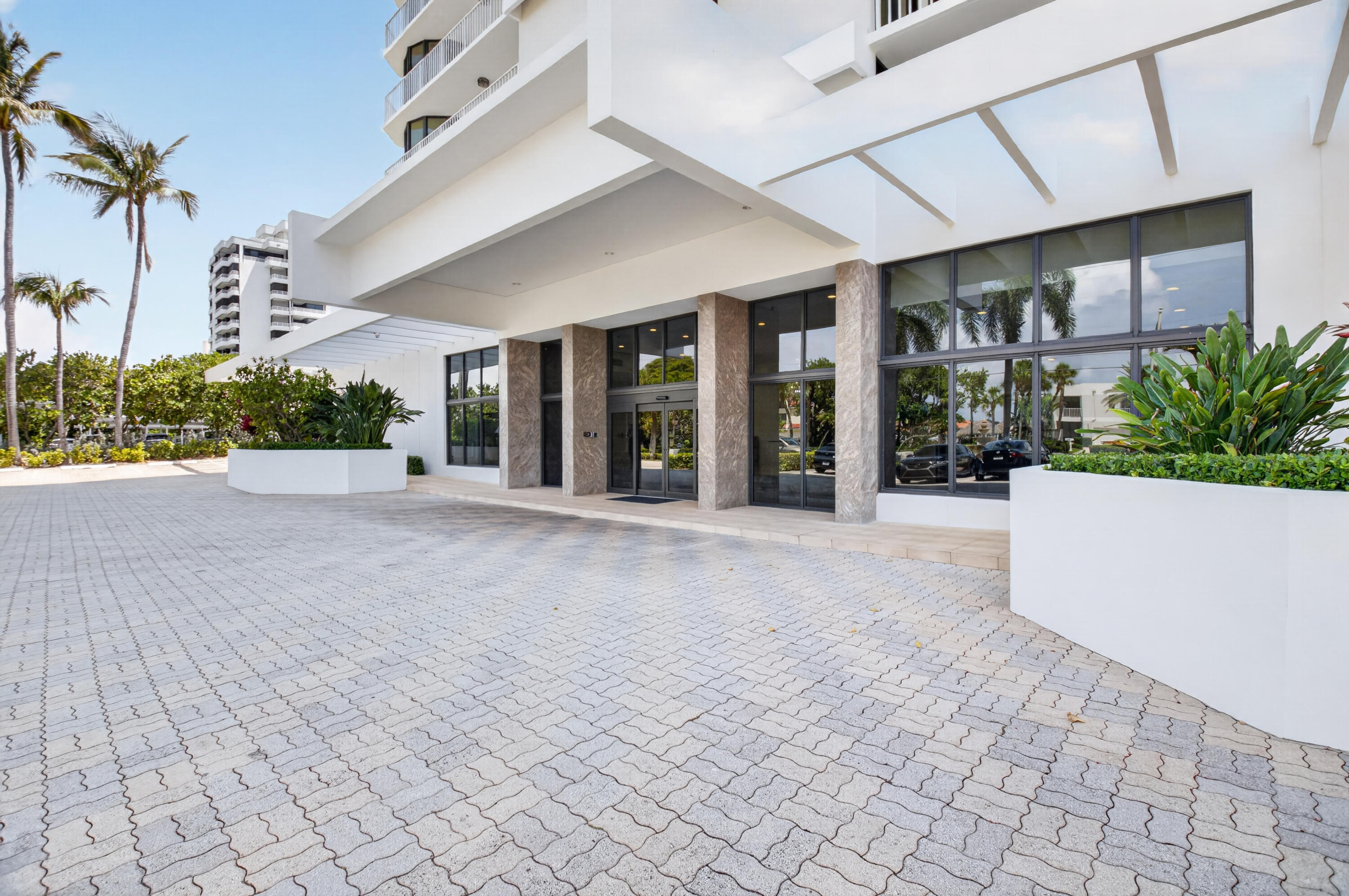 2917 S Ocean #902, Highland Beach FL 33487