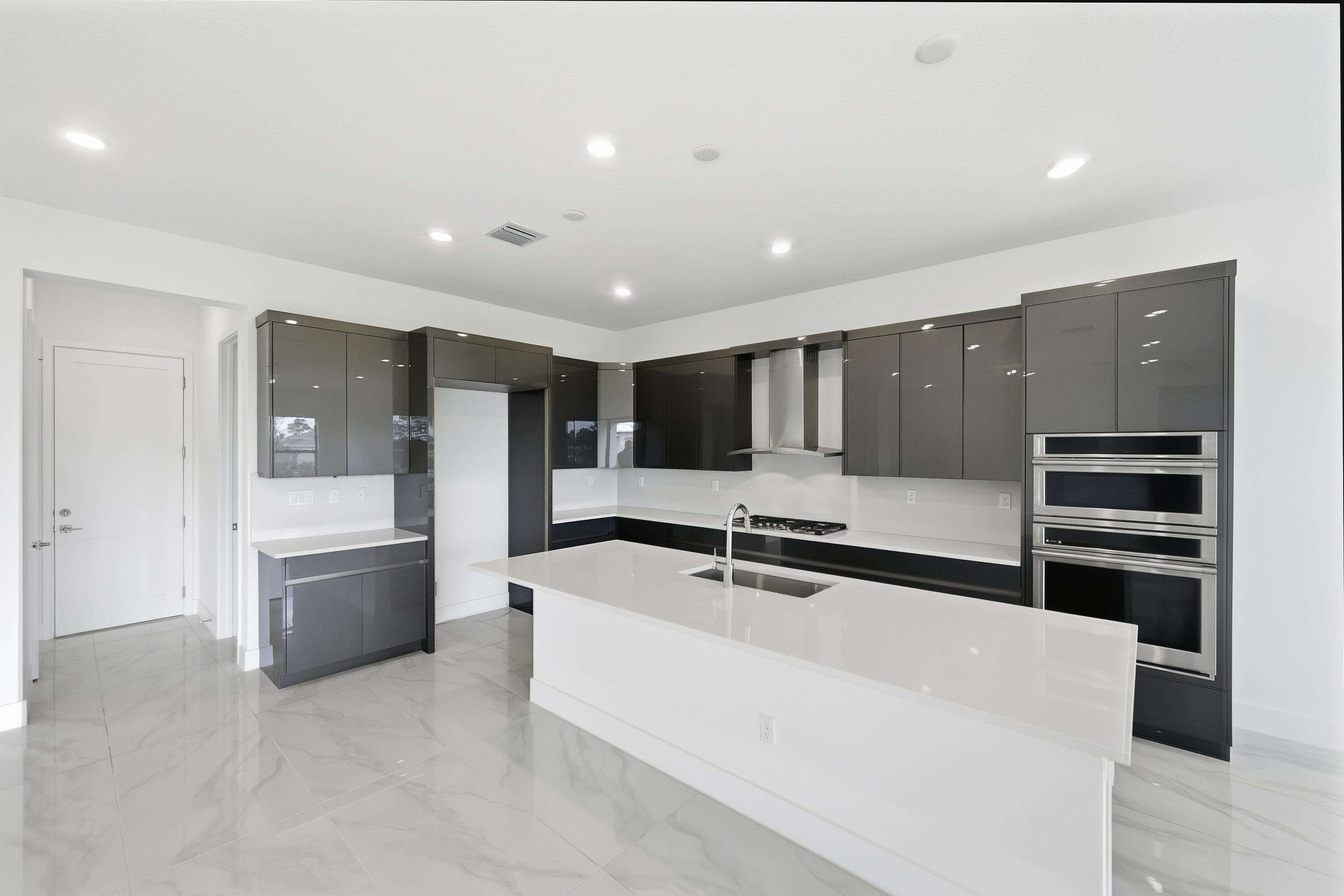 7707 Laurel Park, Lake Worth FL 33449