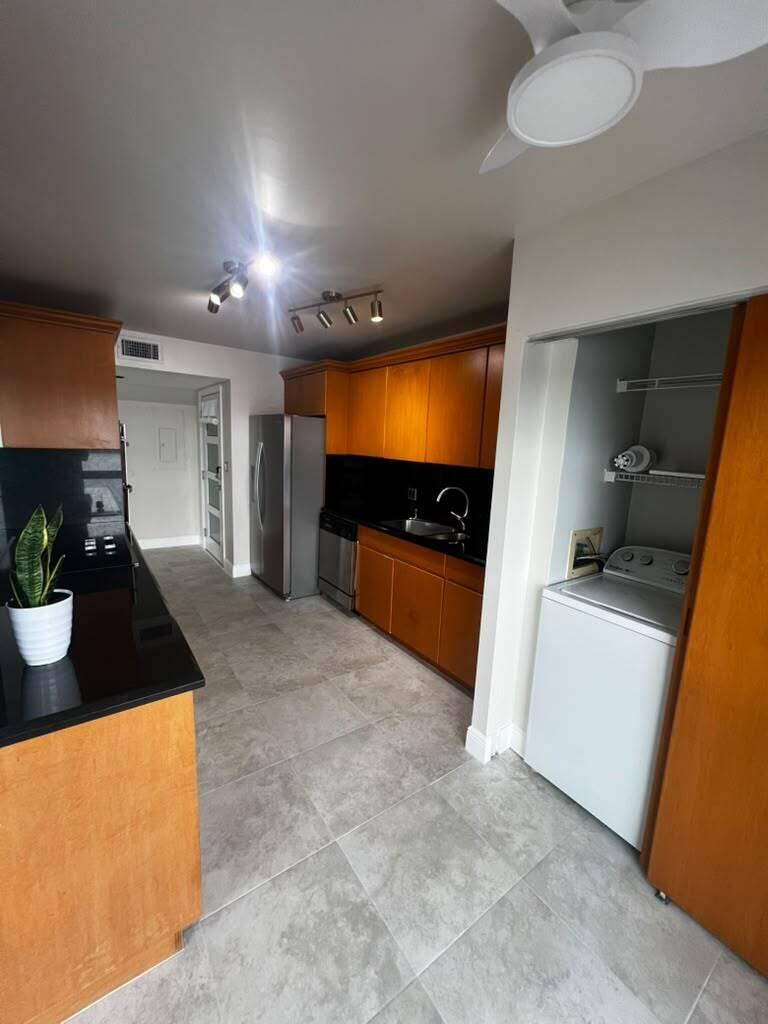 3200 N OCEAN #206, Hollywood FL 33019