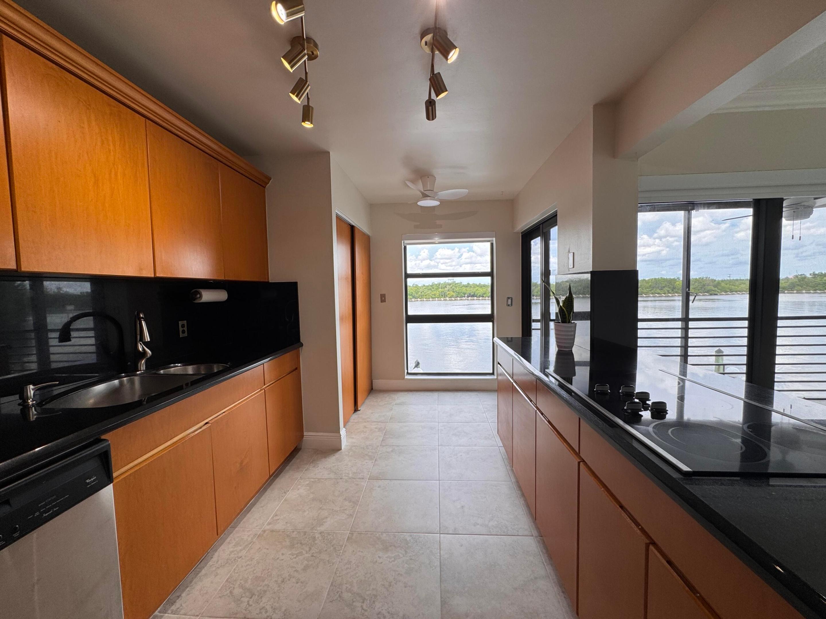 3200 N OCEAN #206, Hollywood FL 33019
