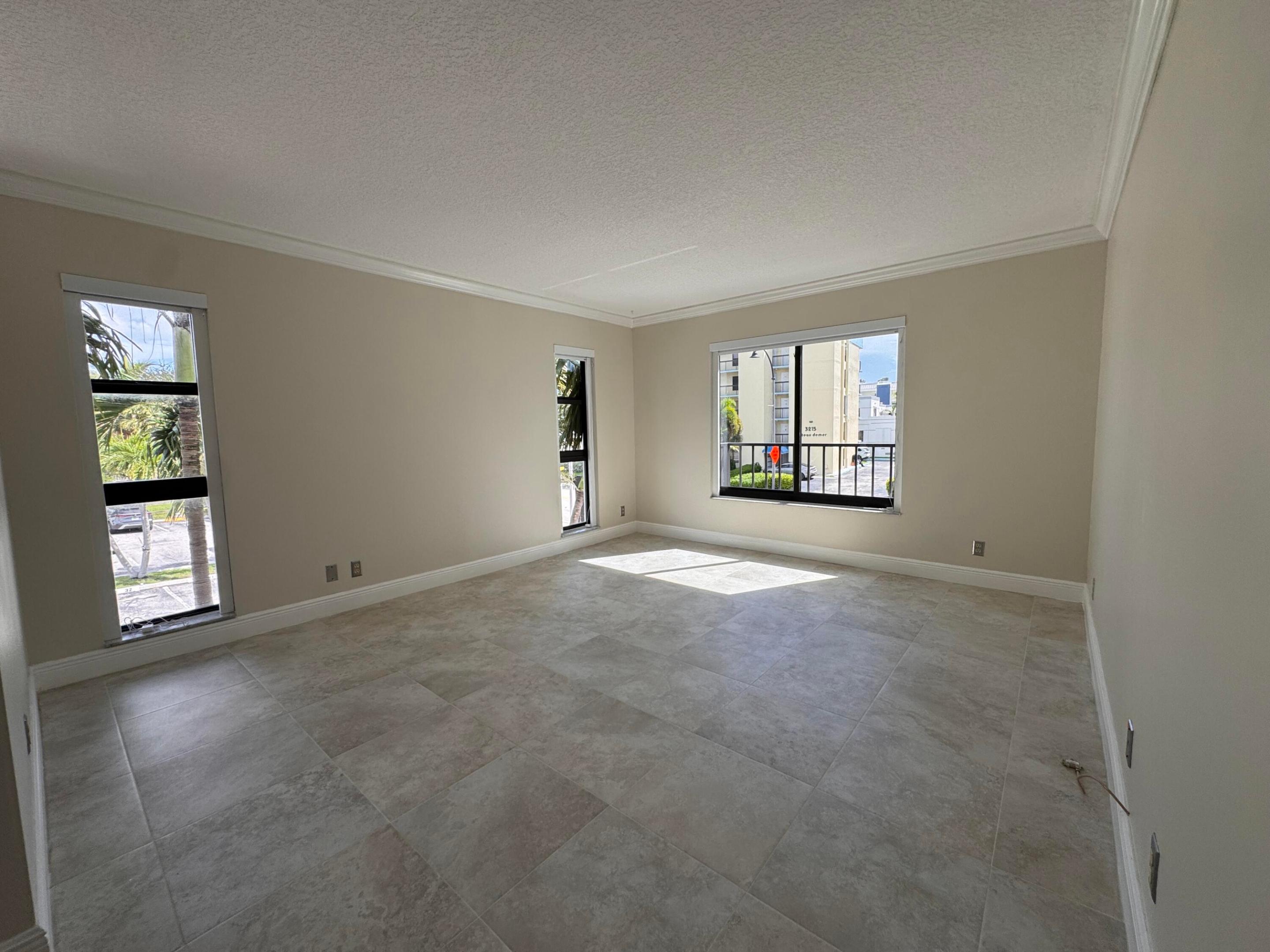 3200 N OCEAN #206, Hollywood FL 33019