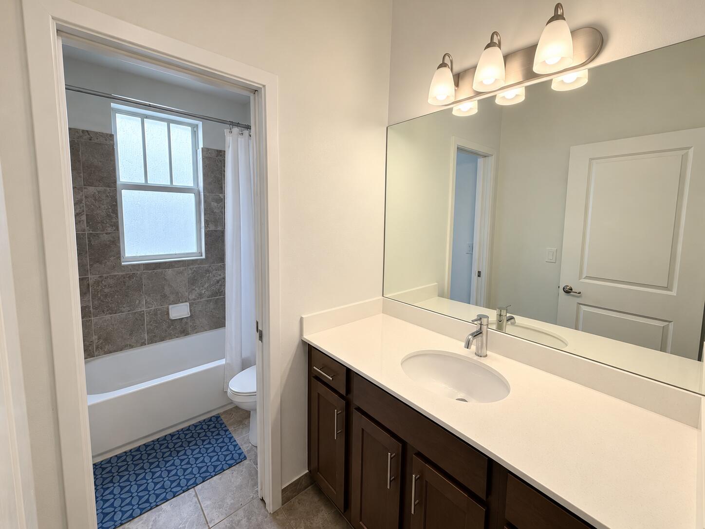 4924 NW 48th, Tamarac FL 33319