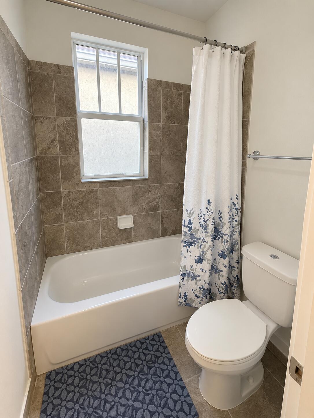 4924 NW 48th, Tamarac FL 33319