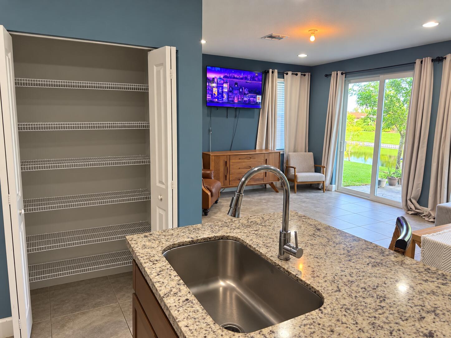 4924 NW 48th, Tamarac FL 33319