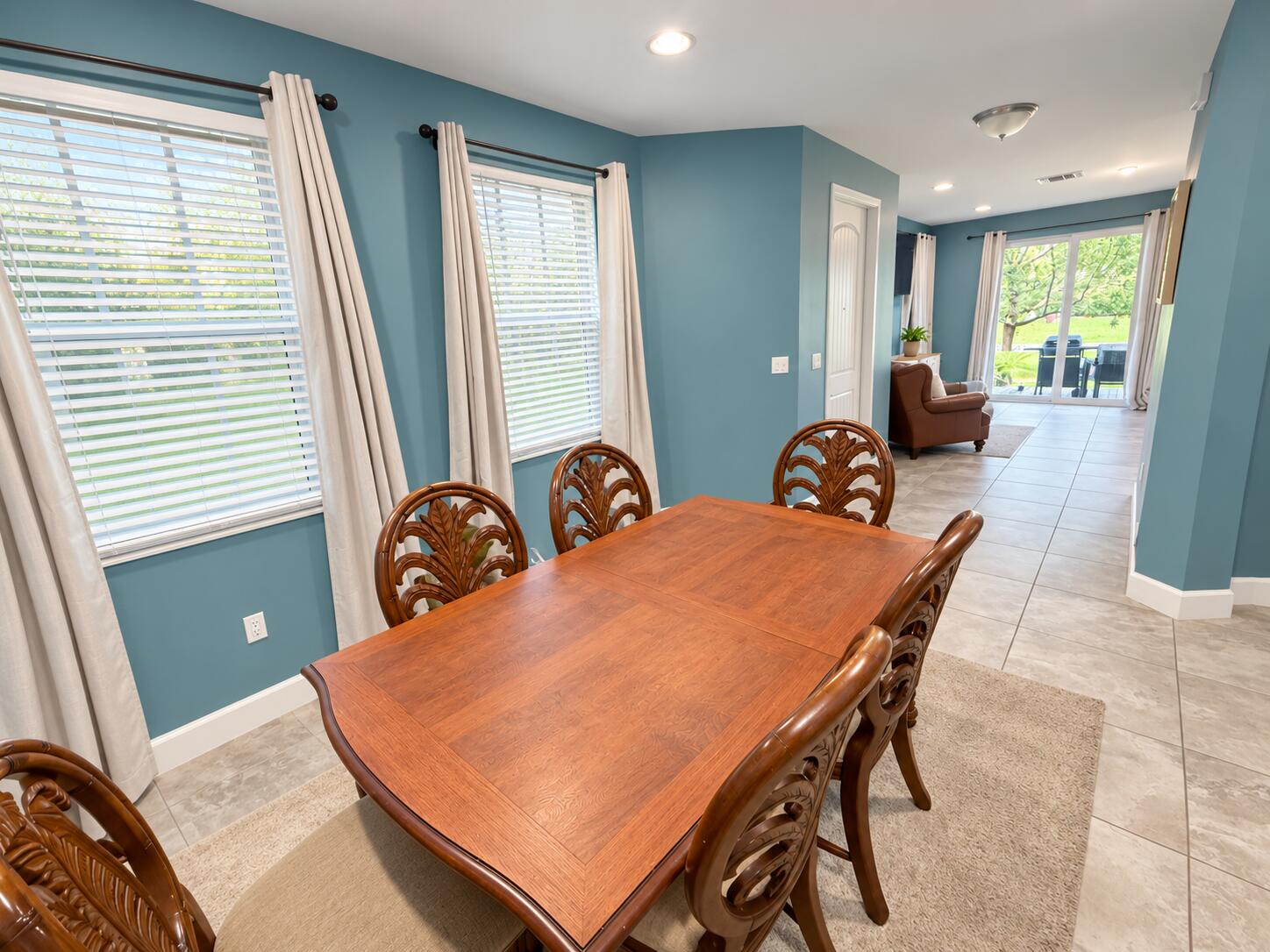 4924 NW 48th, Tamarac FL 33319