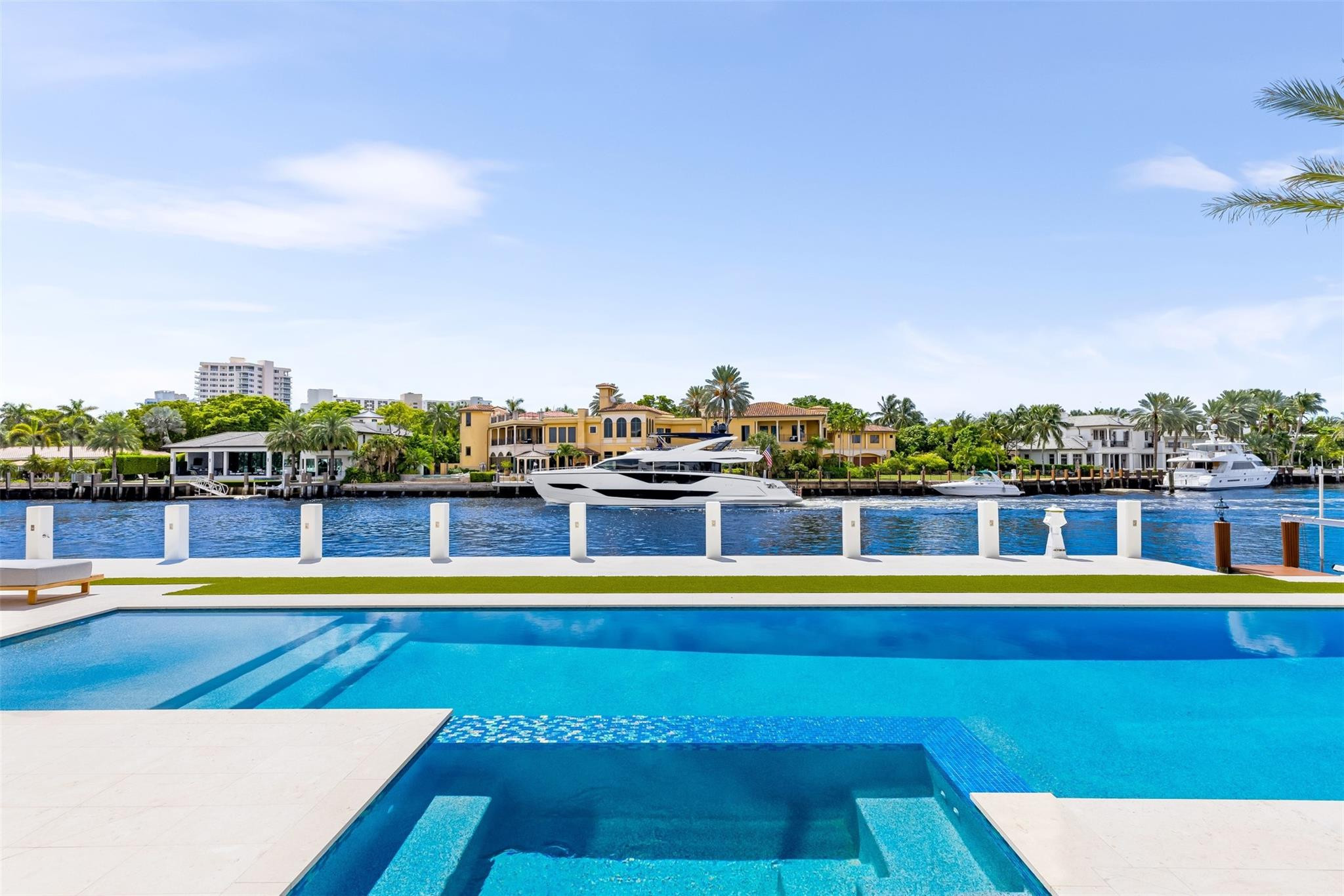 68 ISLA BAHIA, Fort Lauderdale FL 33316