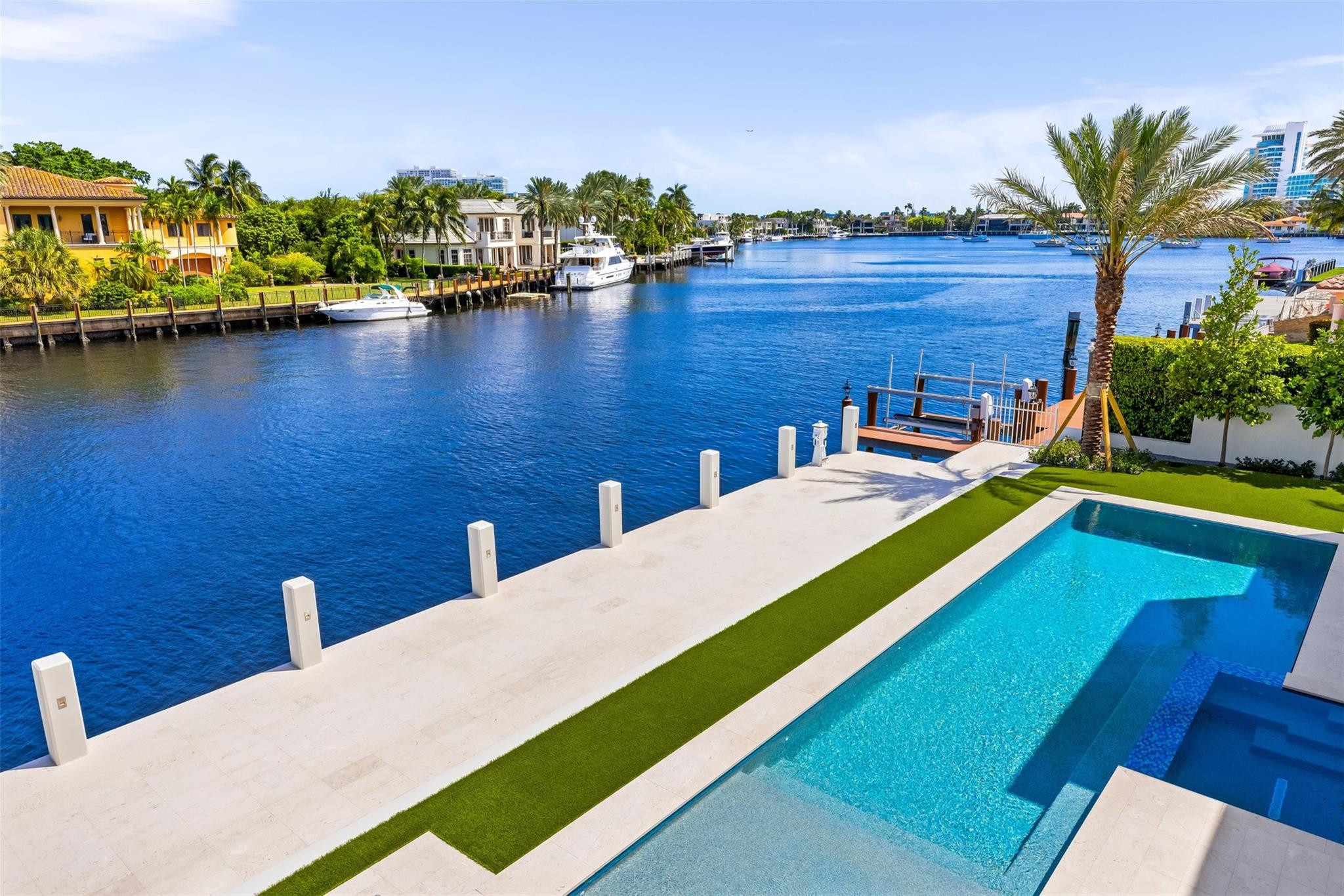 68 ISLA BAHIA, Fort Lauderdale FL 33316