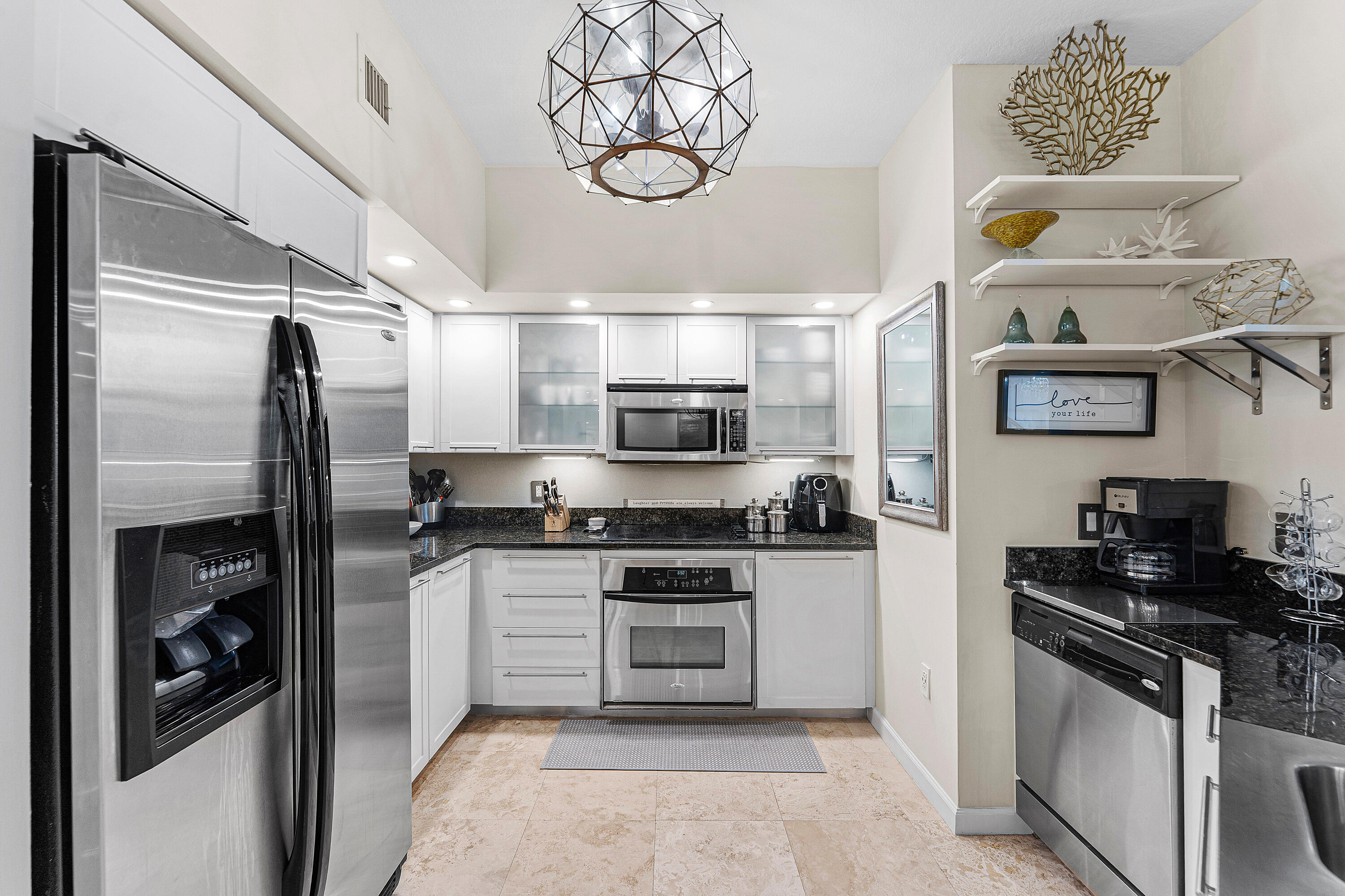 235 NE 1ST #503, Delray Beach FL 33444