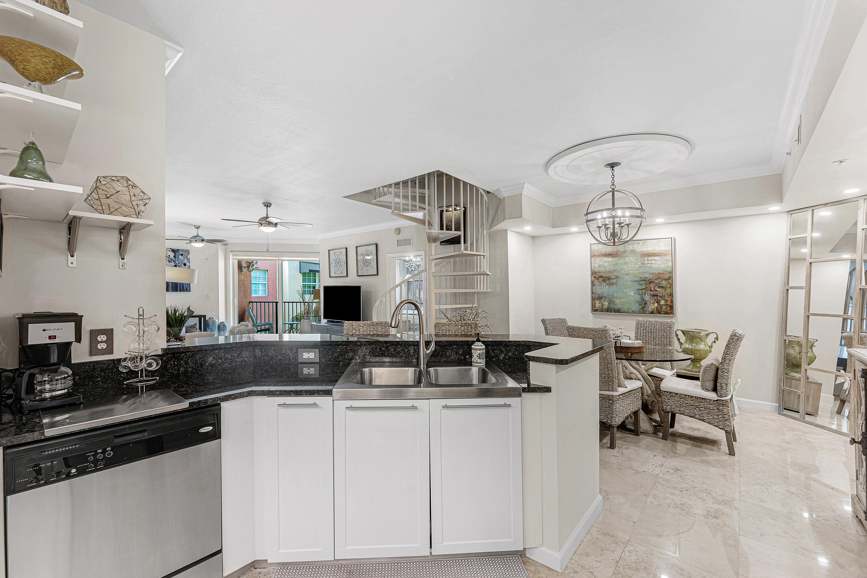 235 NE 1ST #503, Delray Beach FL 33444